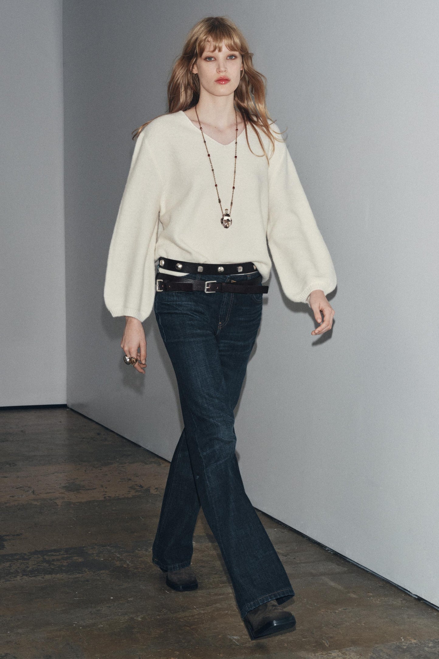 WOOL BLEND BALLOON SLEEVE SWEATER