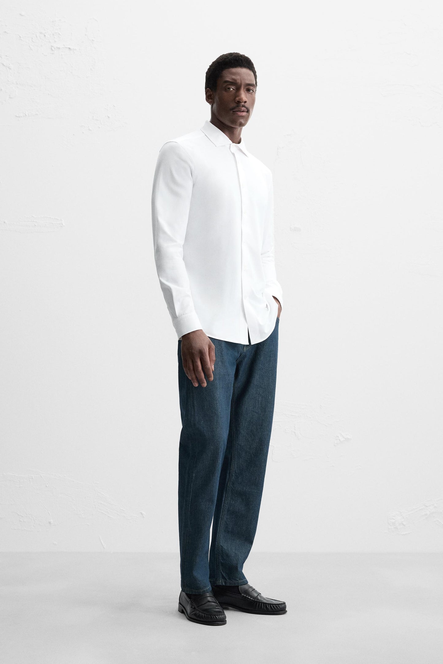 REGULAR FIT SHIRT