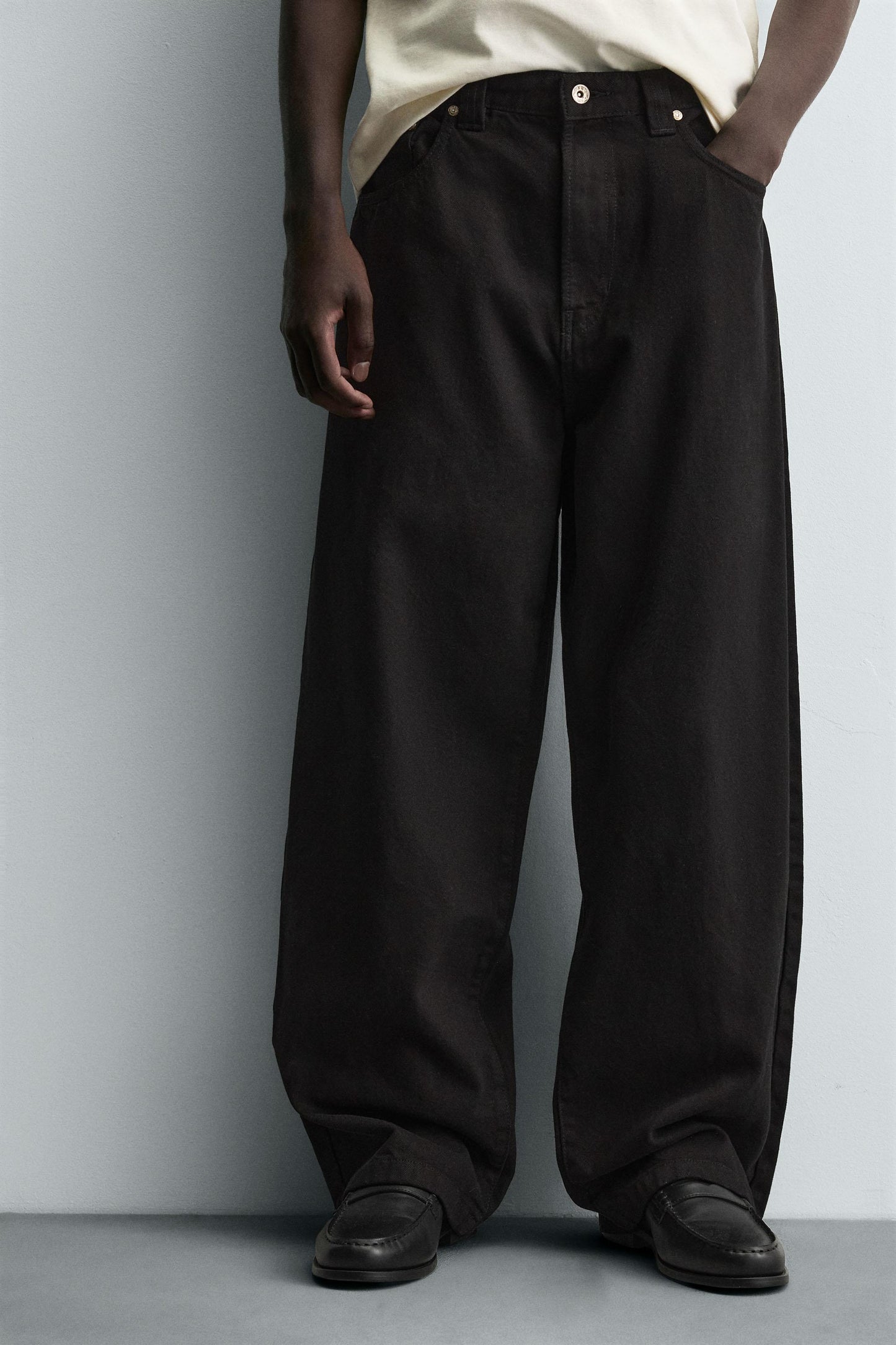 BALLOON FIT JEANS