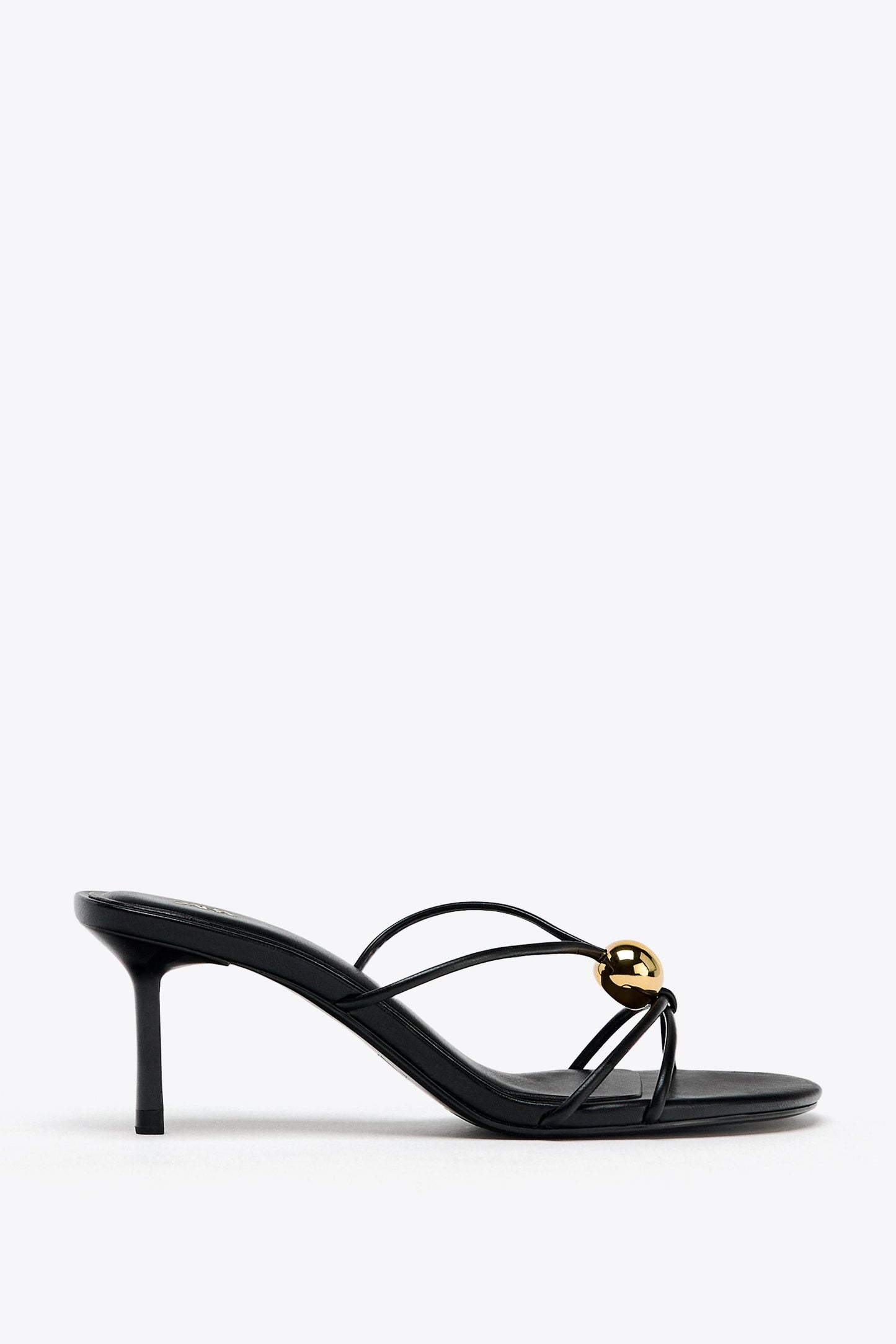 SANDALS WITH METALLIC DETAIL