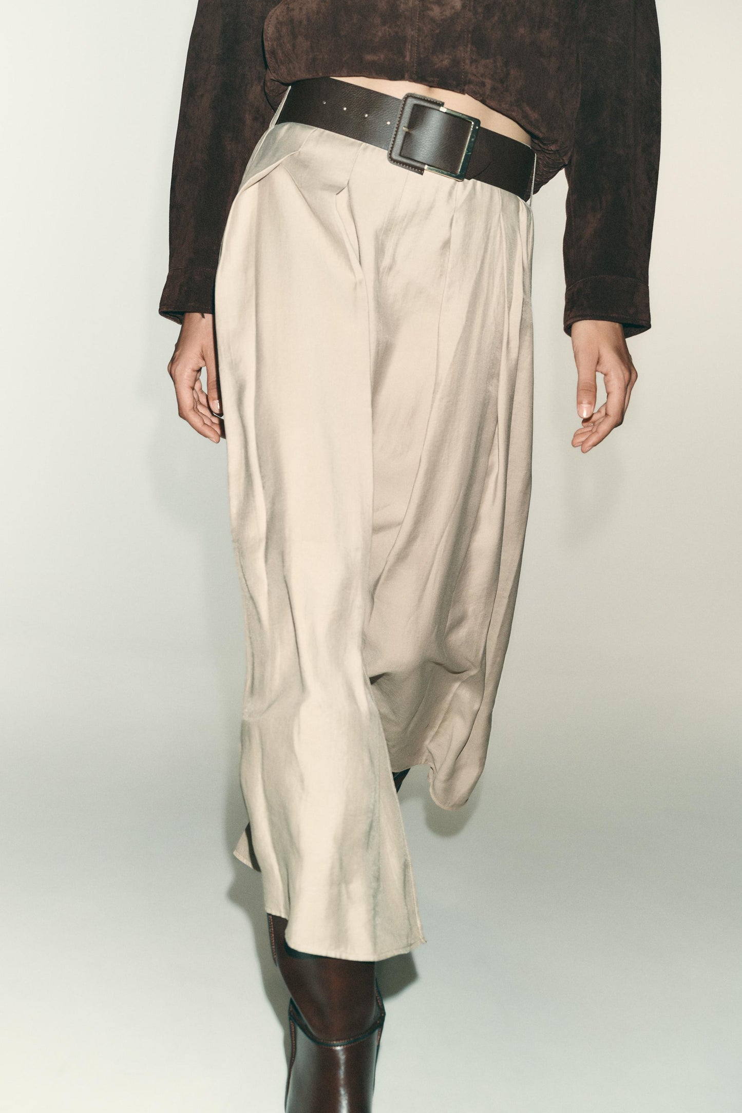 BELTED MIDI SKIRT