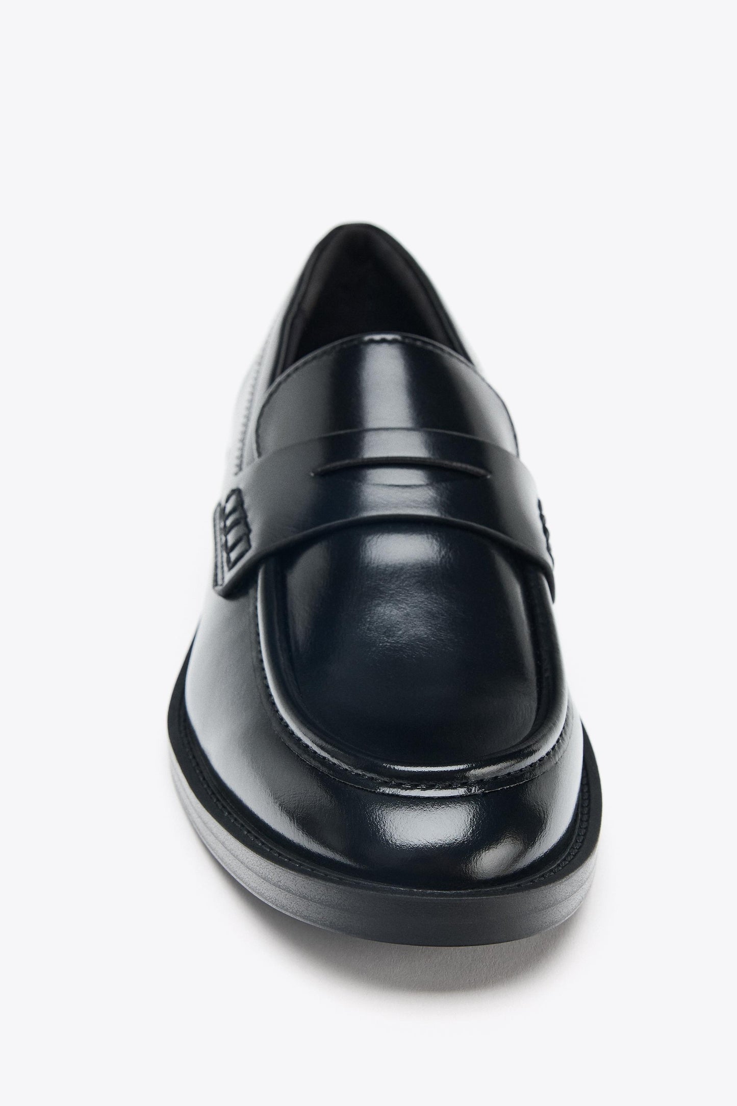 LOAFER SHOES