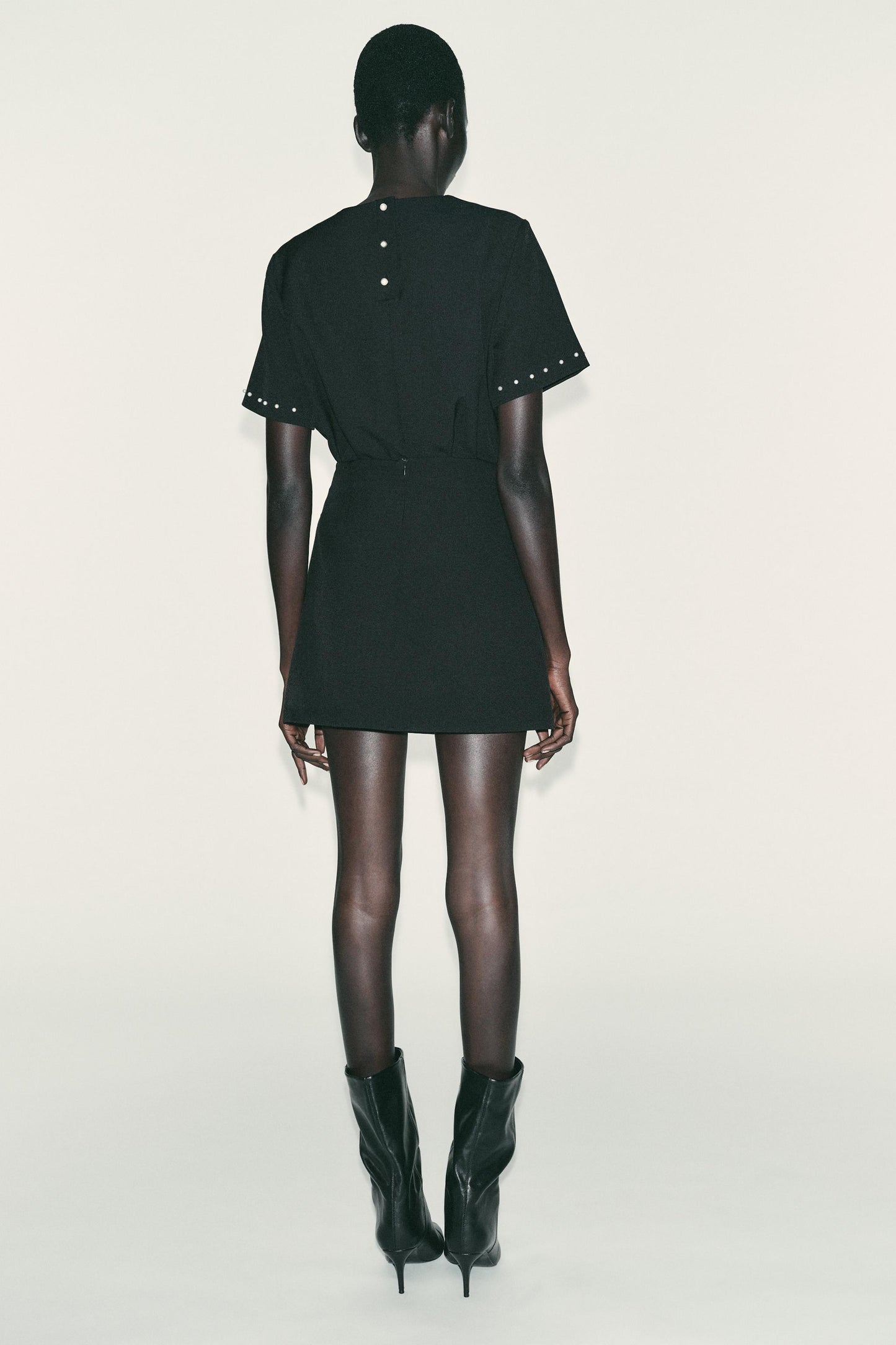 PEARL MINI SKIRT