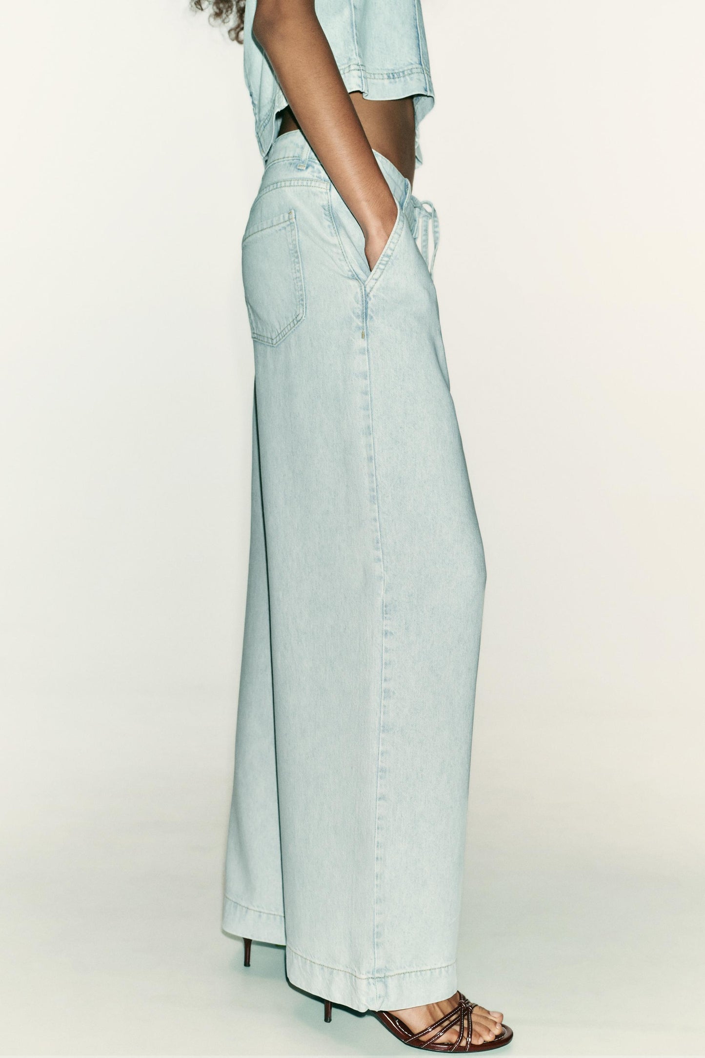 Z1975 HIGH WAIST WIDE LEG JEANS WITH LACES