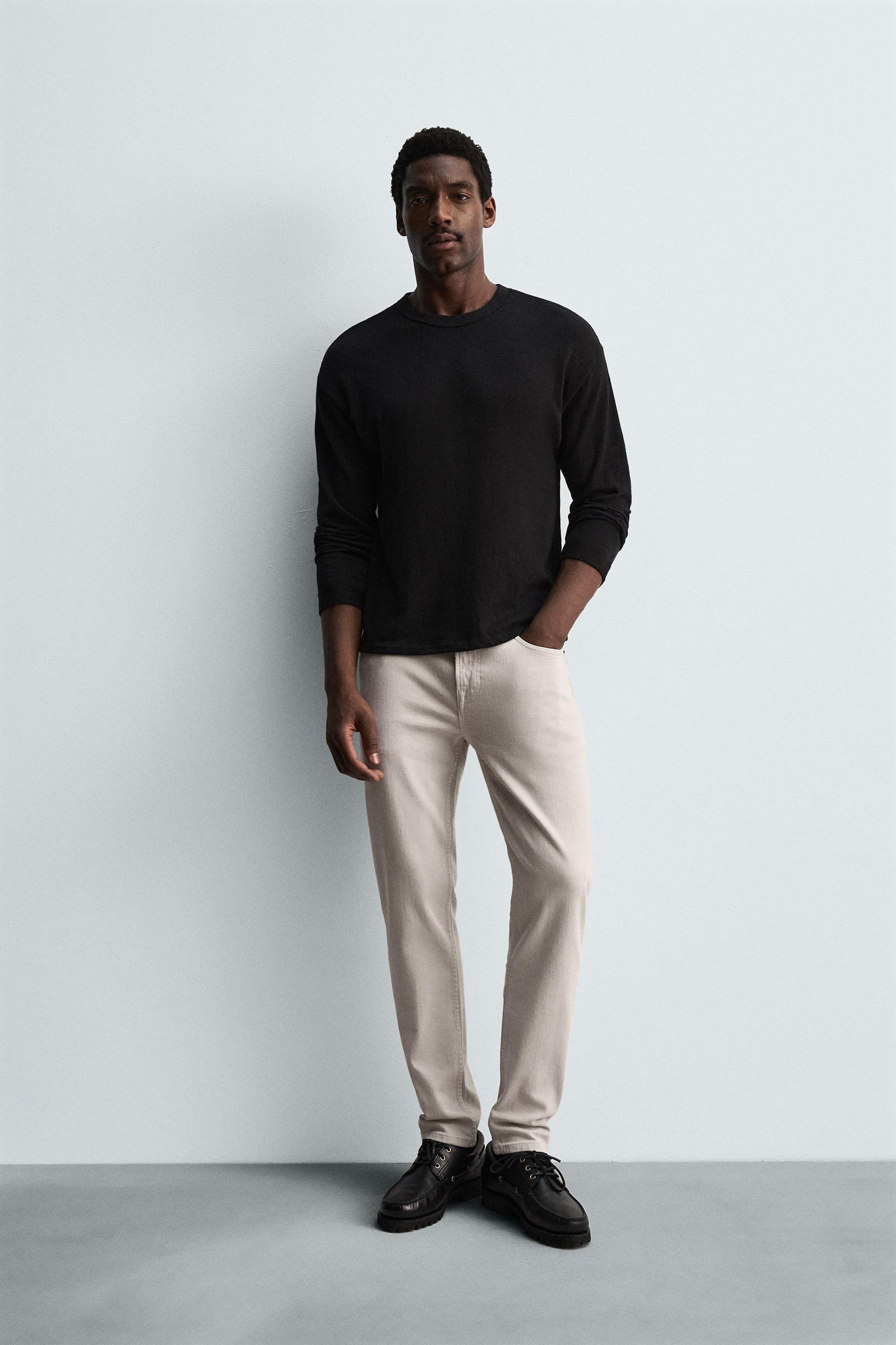 SLIM FIT JEANS