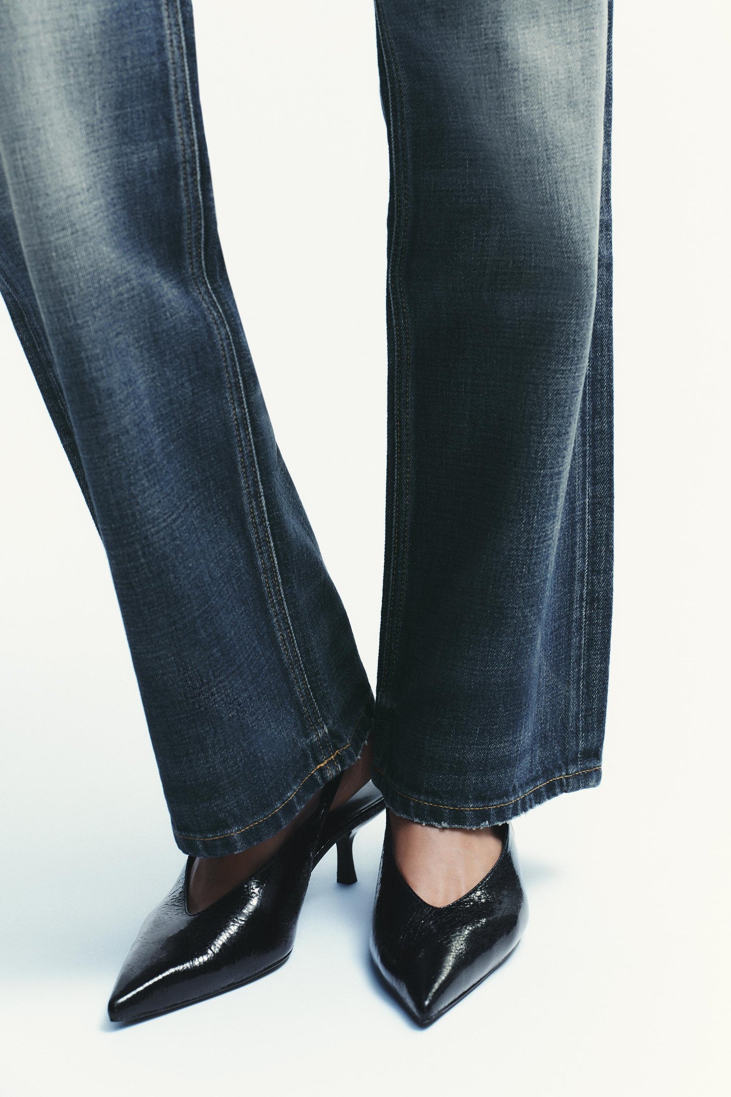 SLINGBACK HEELS