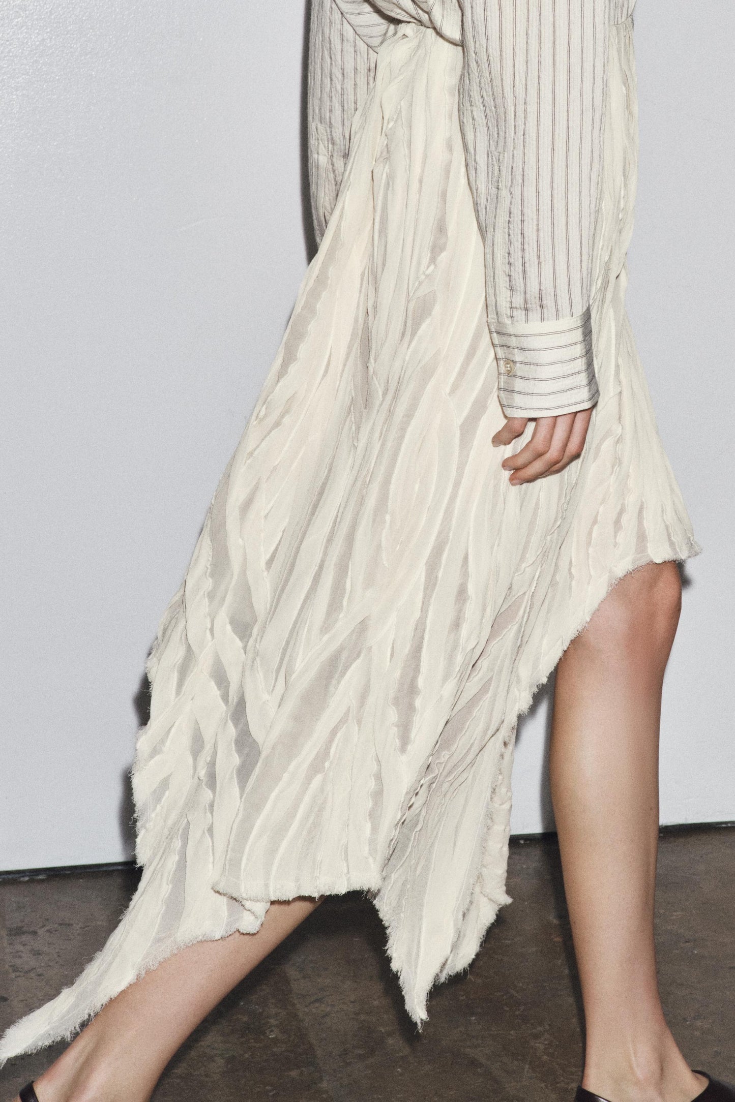 ZW COLLECTION ASYMMETRIC PLEATED SKIRT