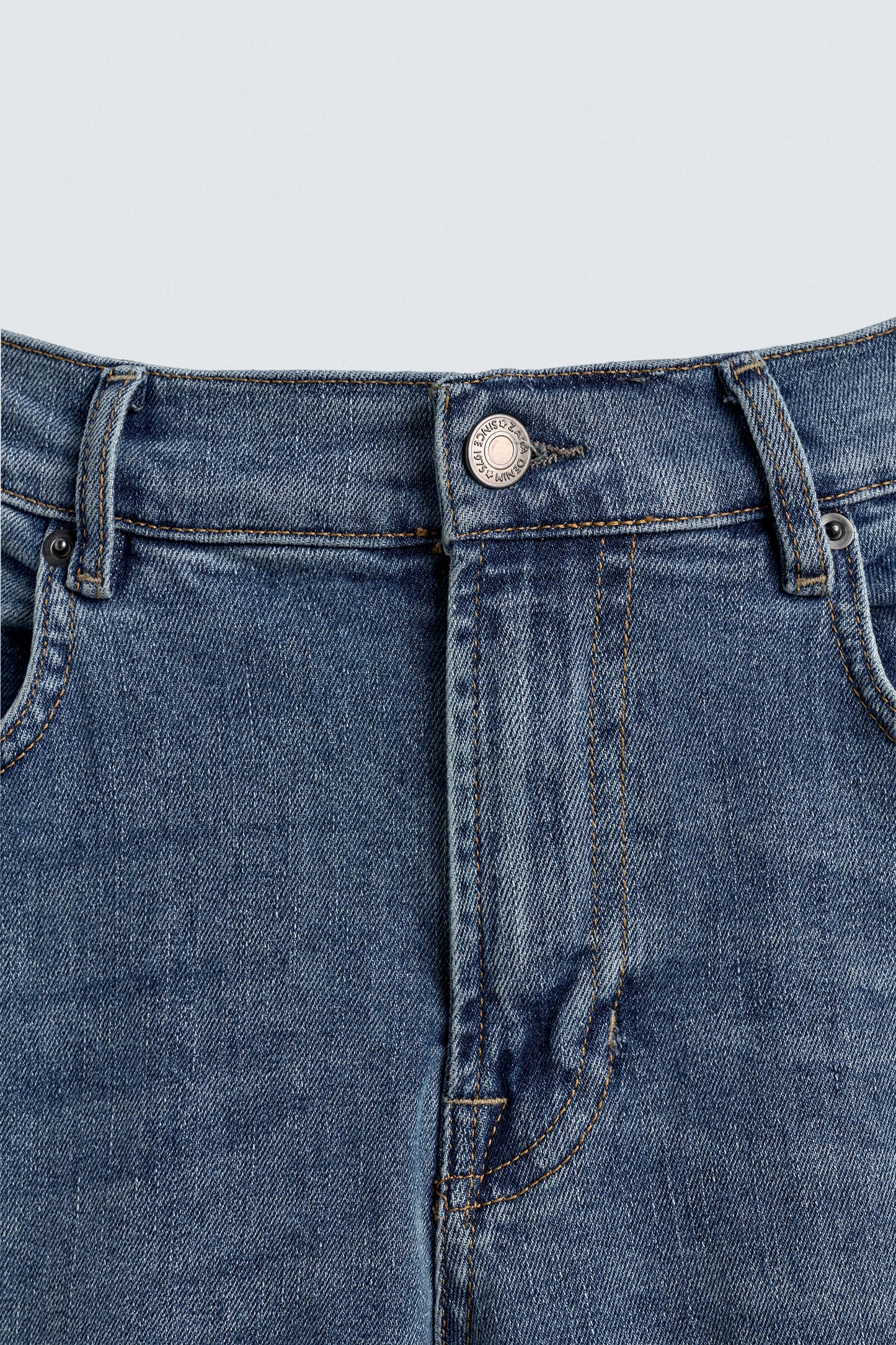 SLIM FIT JEANS