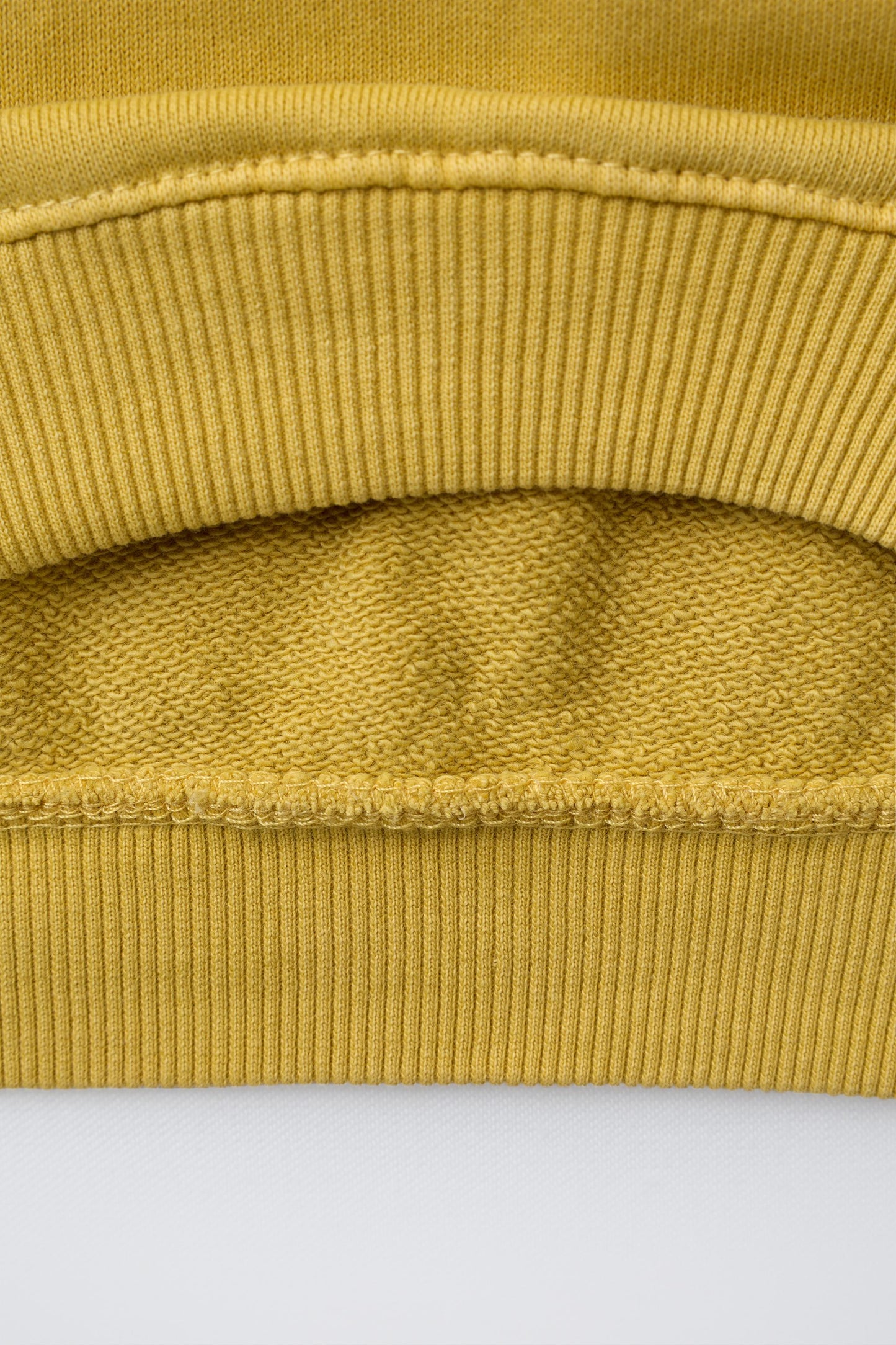 UNIVERSITY TEXT SWEATSHIRT