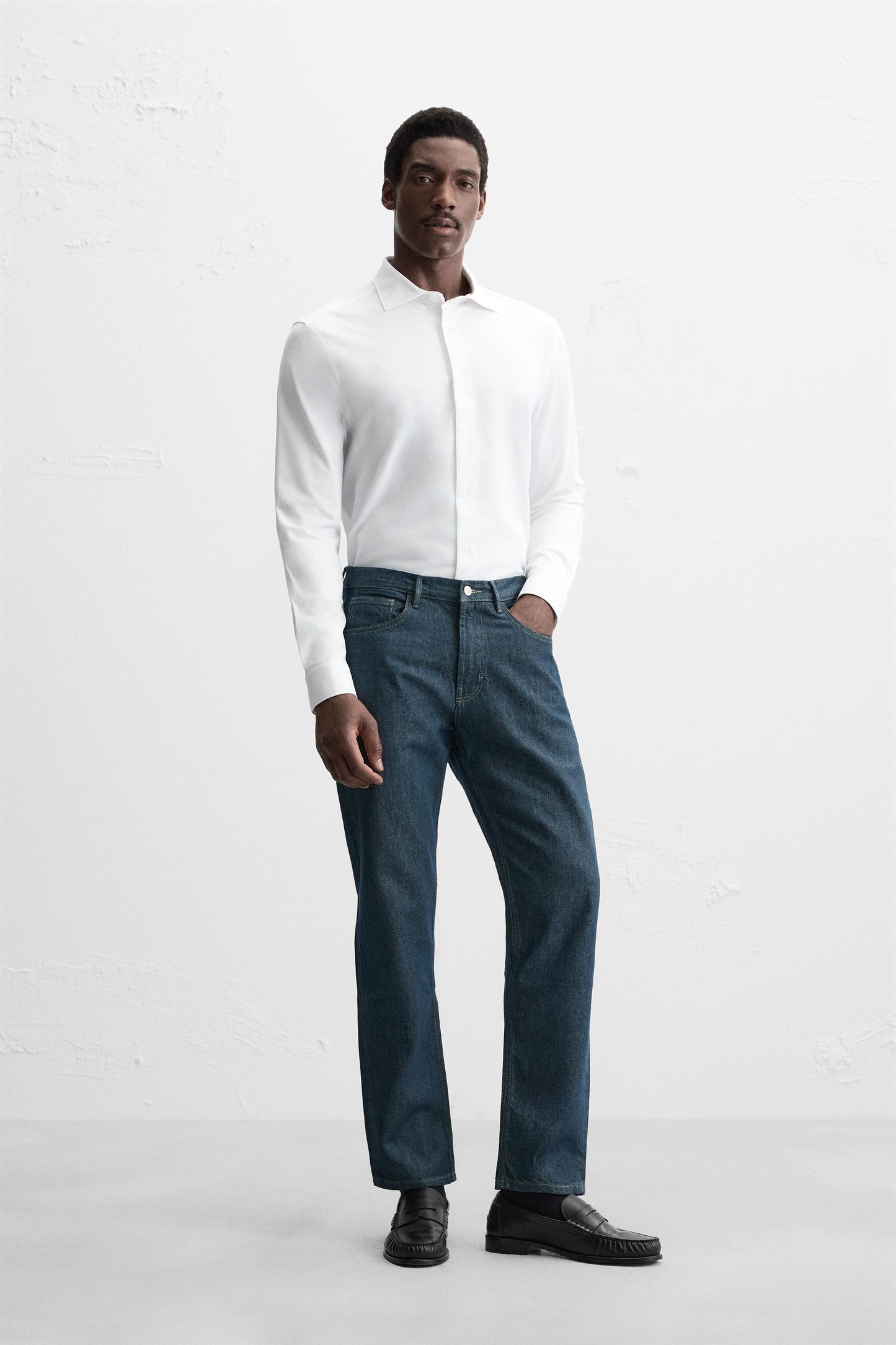 REGULAR FIT SHIRT