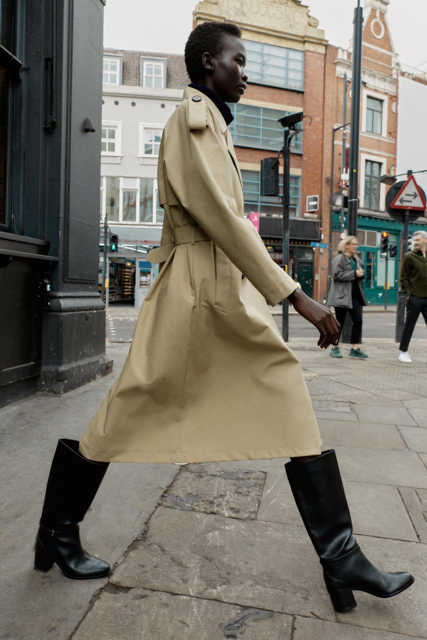 BELTED TOPCOAT