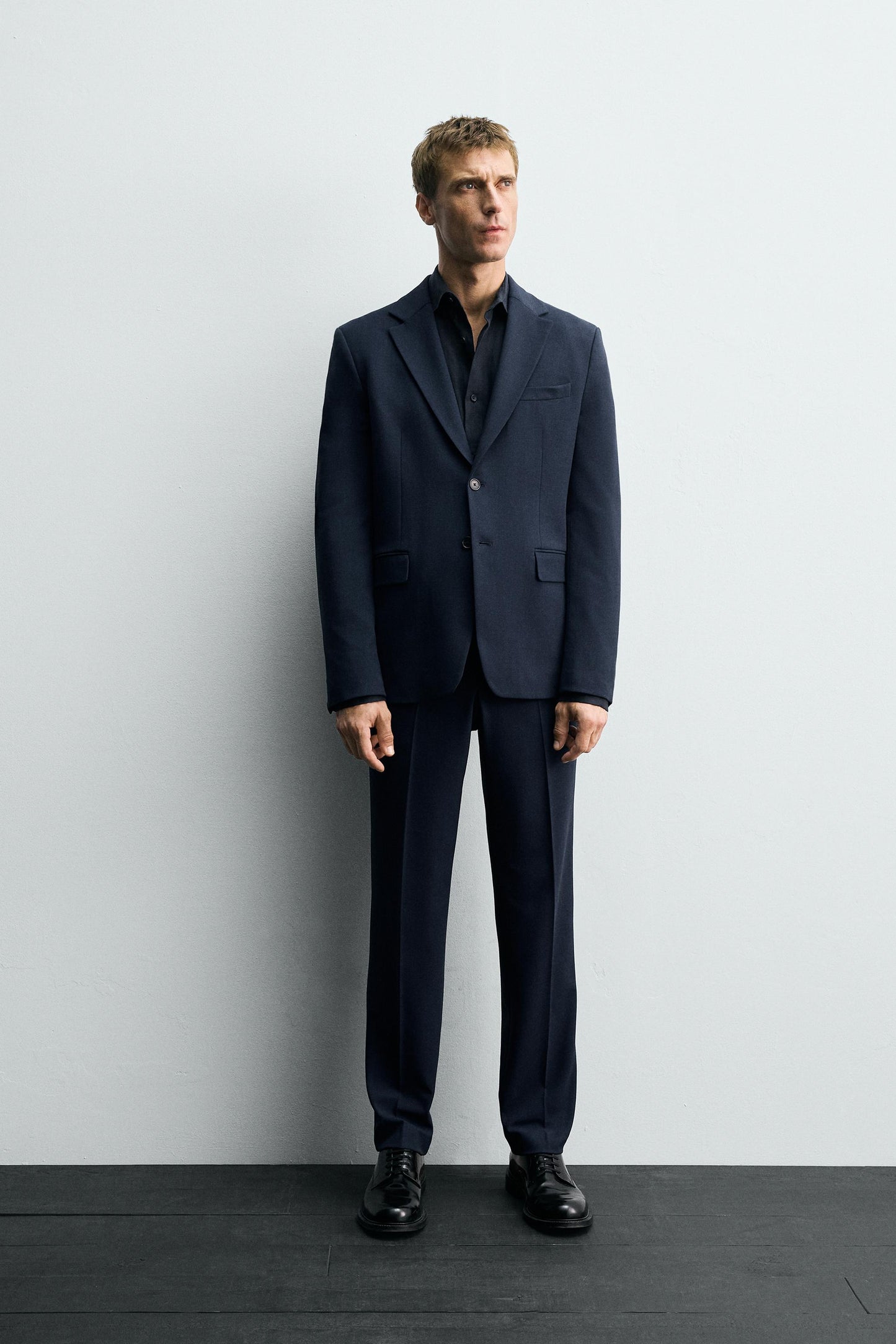SLIM FIT SUIT BLAZER