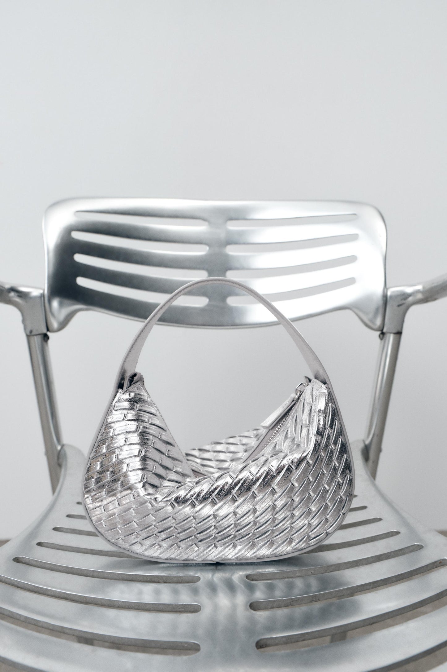 WOVEN EFFECT HANDBAG