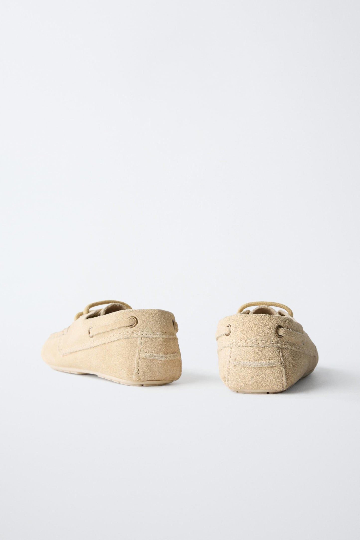 LEATHER LOAFERS