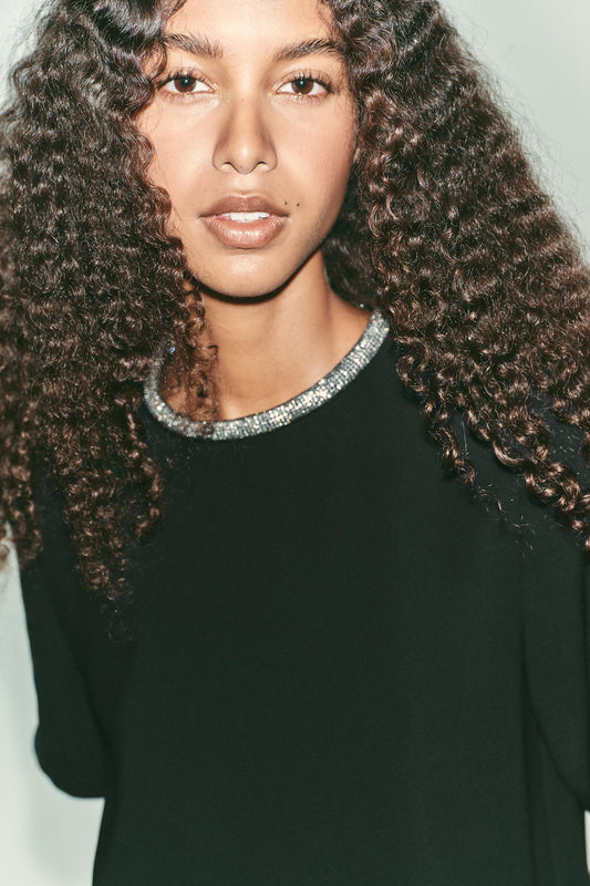 GLITTER NECK TOP