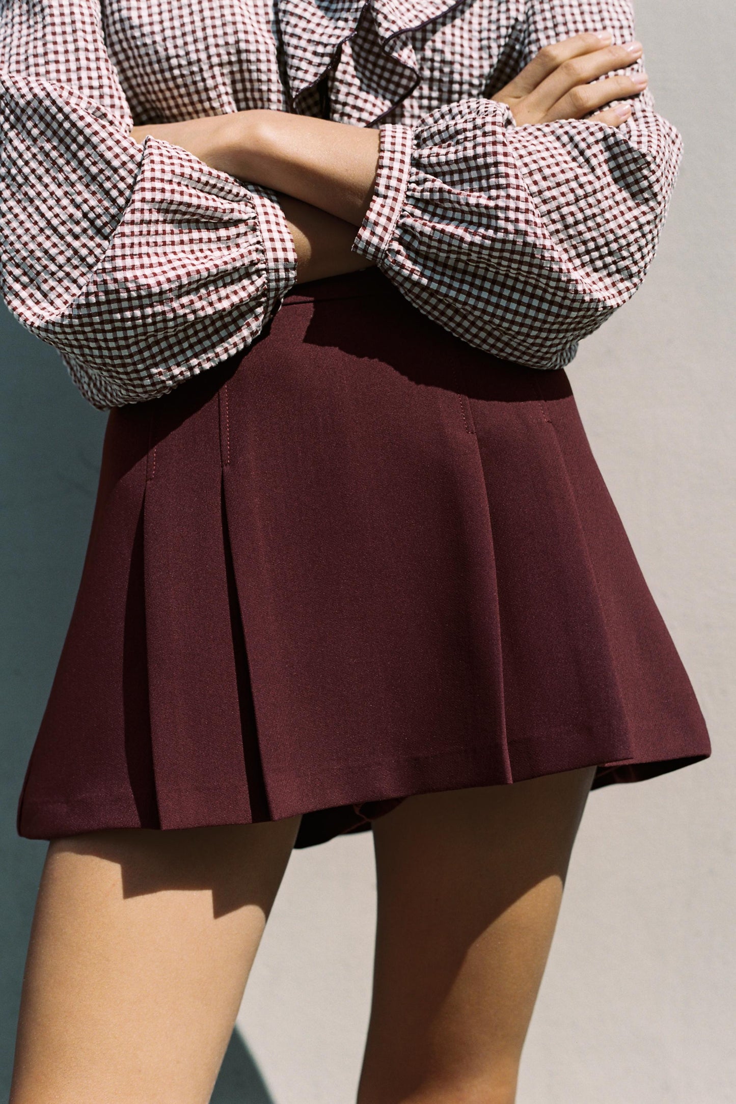 PLEATED SPLIT SKIRT