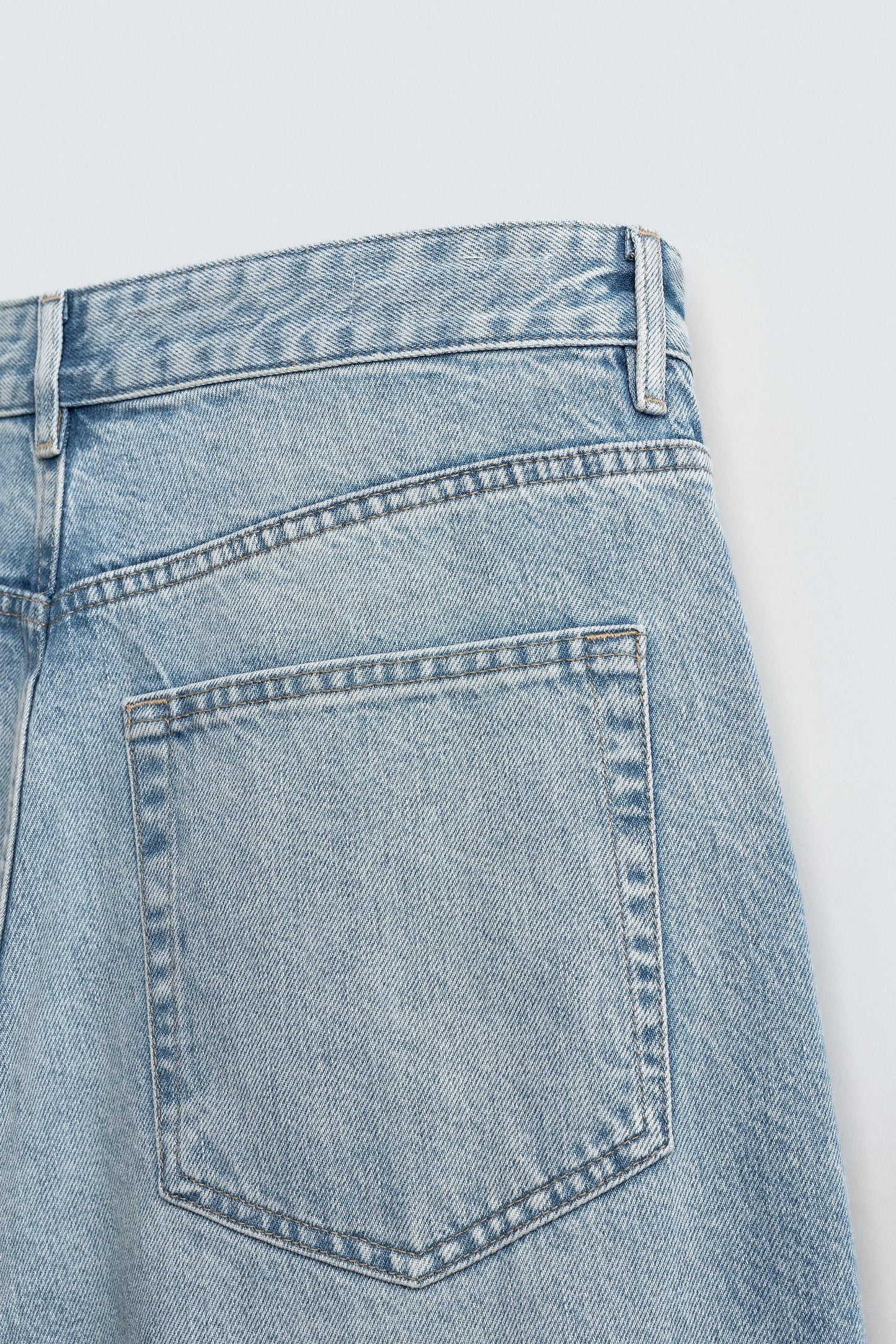 BAGGY WIDE FIT JEANS