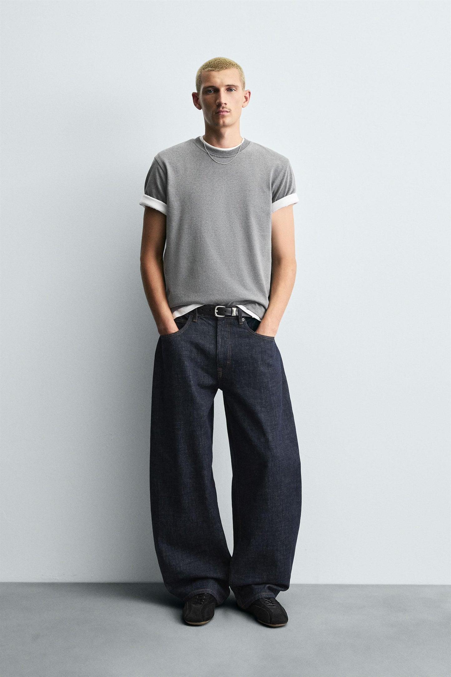 BALLOON FIT JEANS
