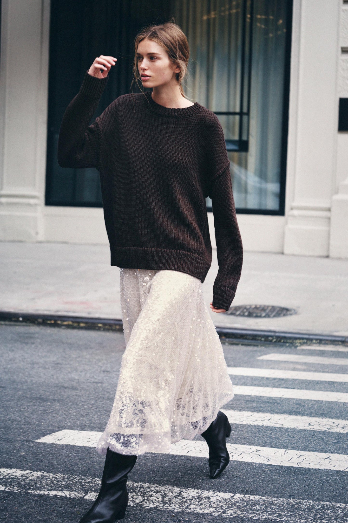 BASIC KNIT SWEATER