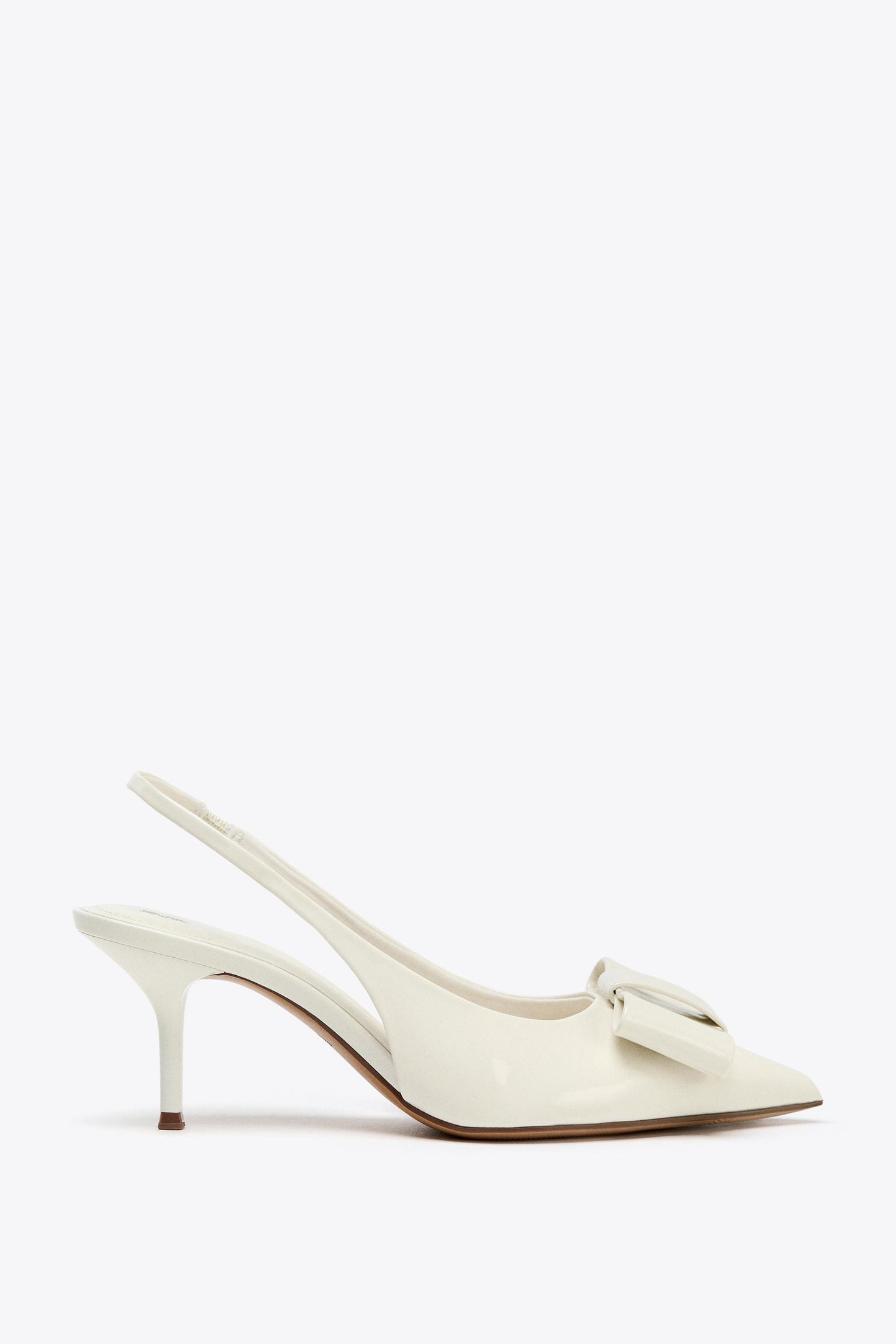 PATENT FINISH BOW HEELS