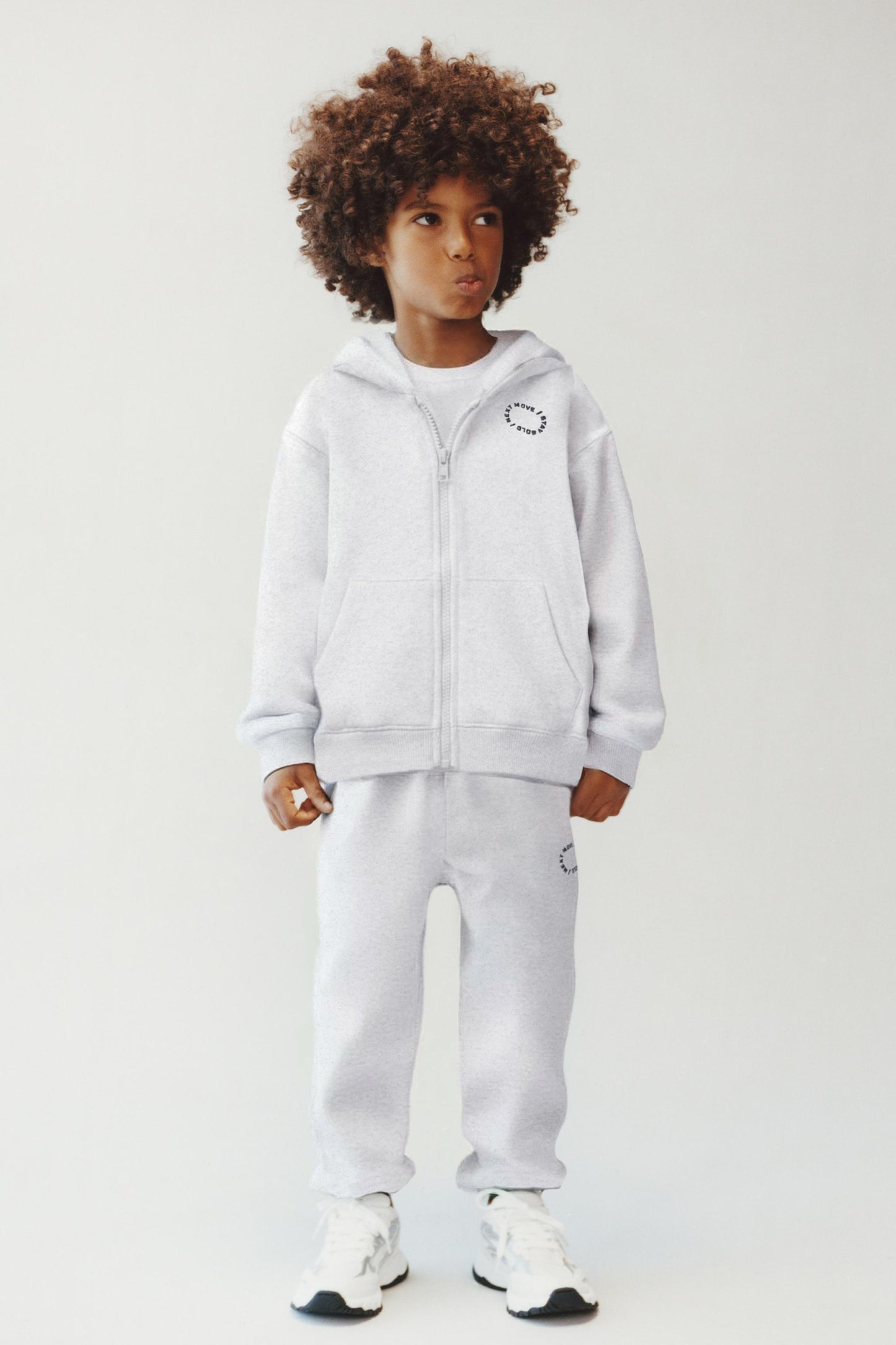 BASIC TEXT ZIP-UP SWEATSHIRT
