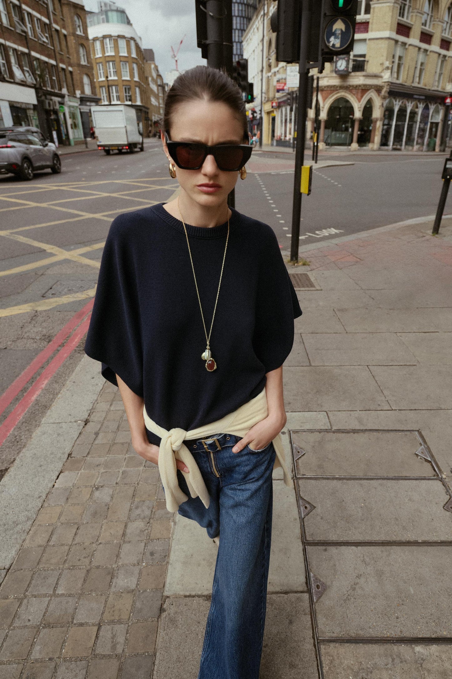 BASIC KNIT SWEATER