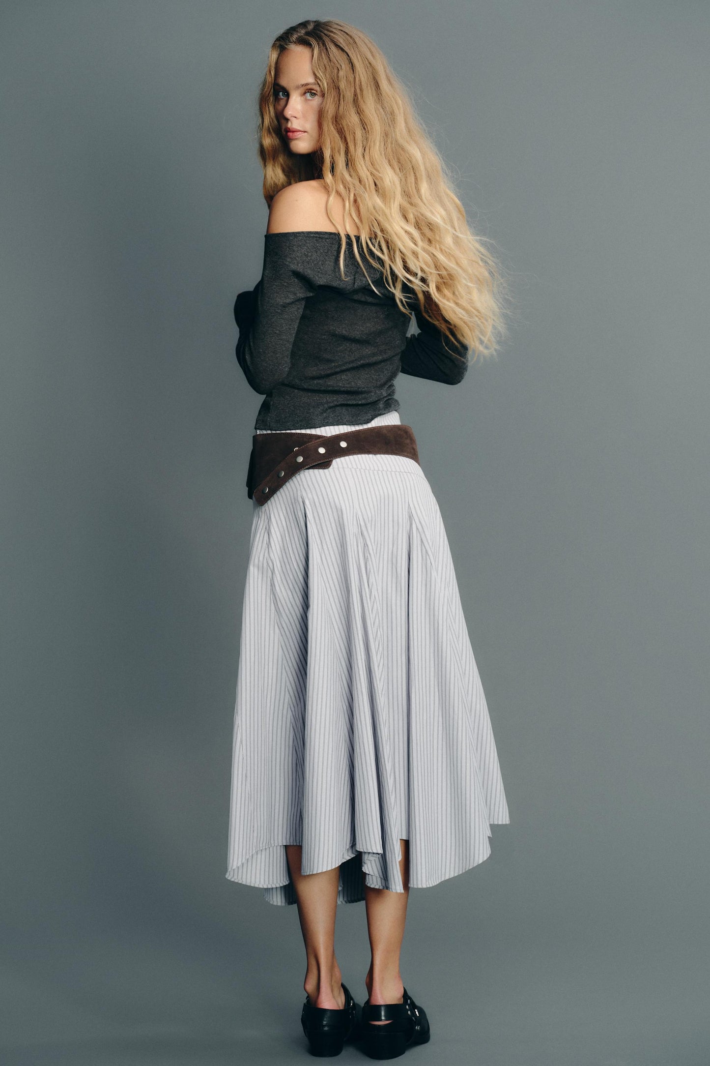 STRIPED MIDI SKIRT