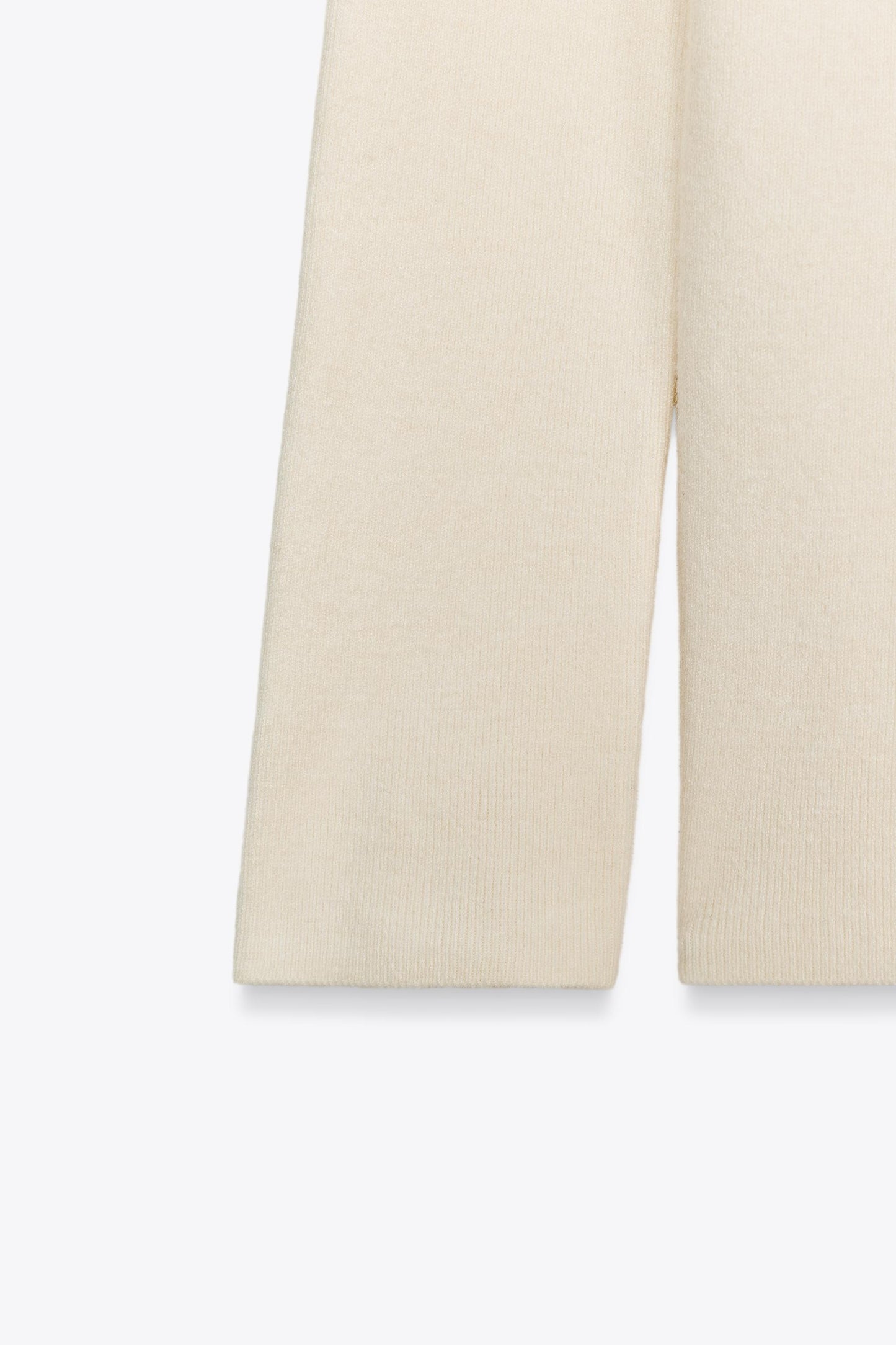 RUCHED STRAPLESS KNIT TOP