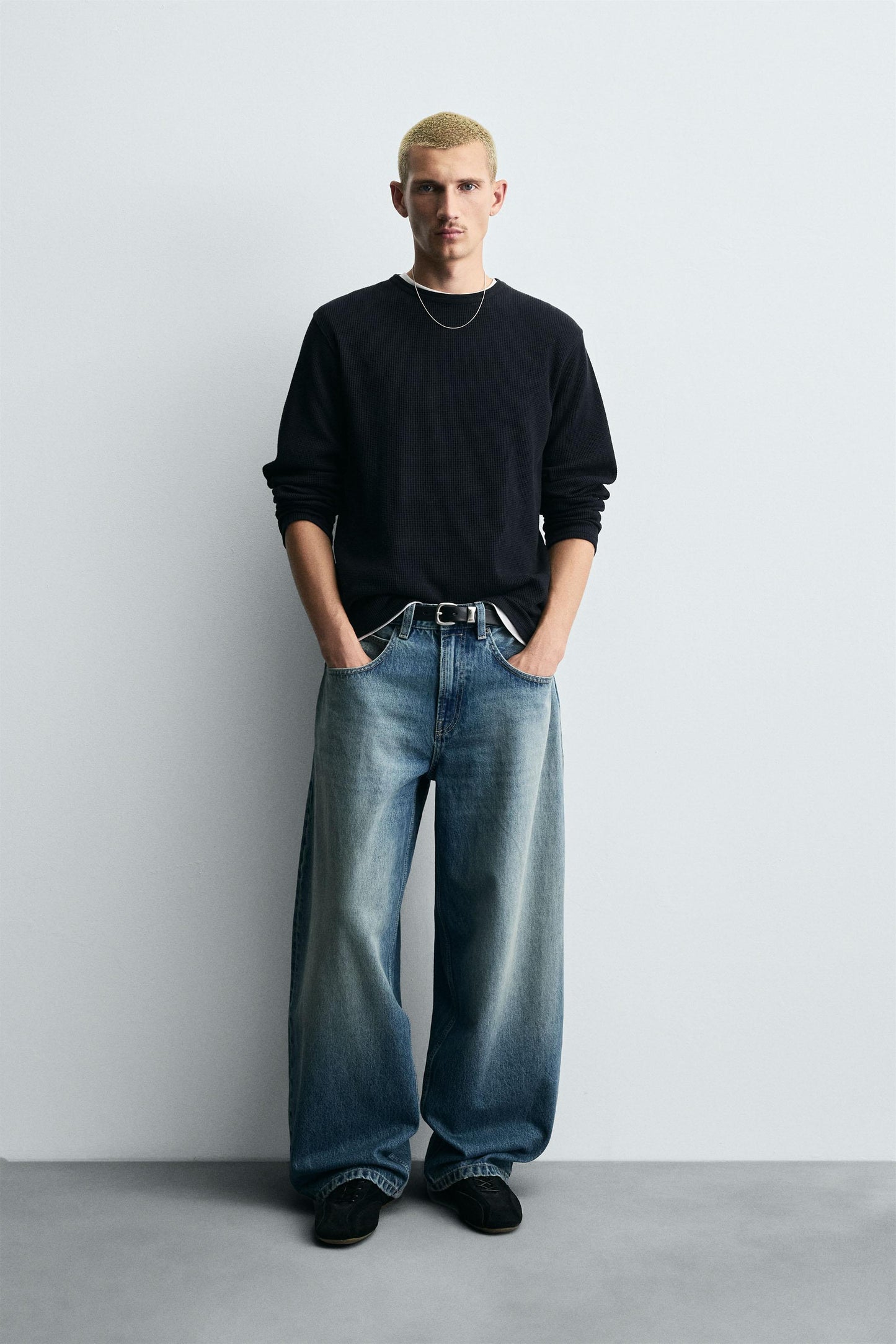 BALLOON FIT JEANS
