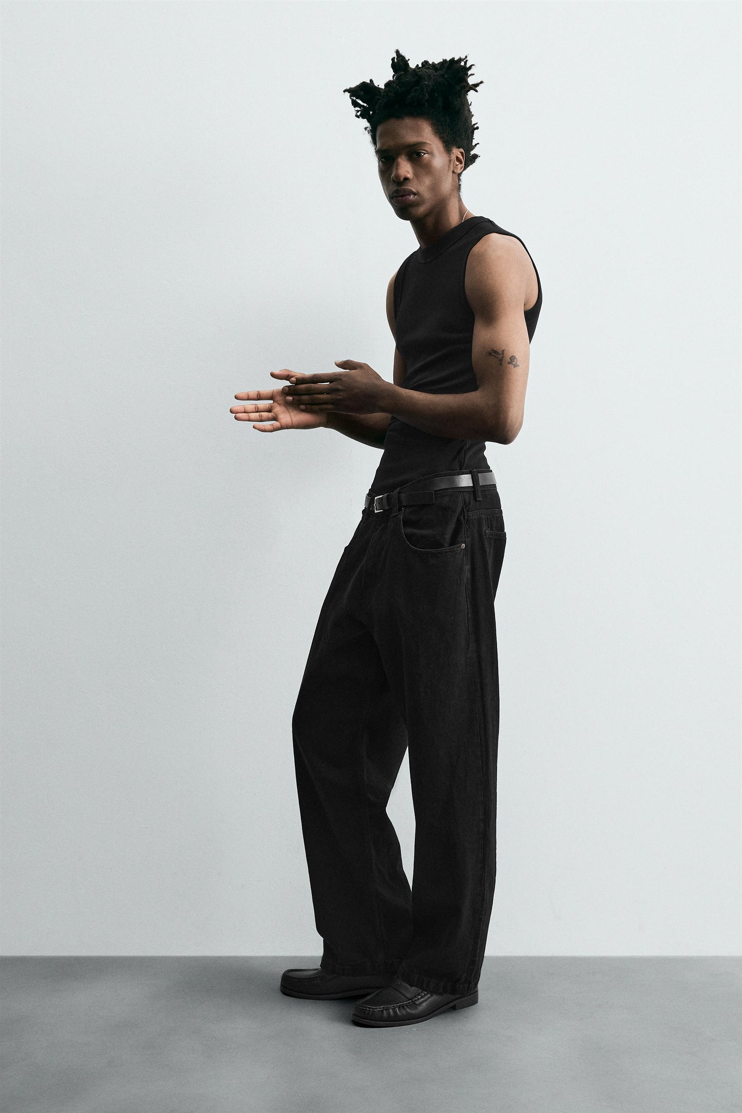 BAGGY FIT JEANS