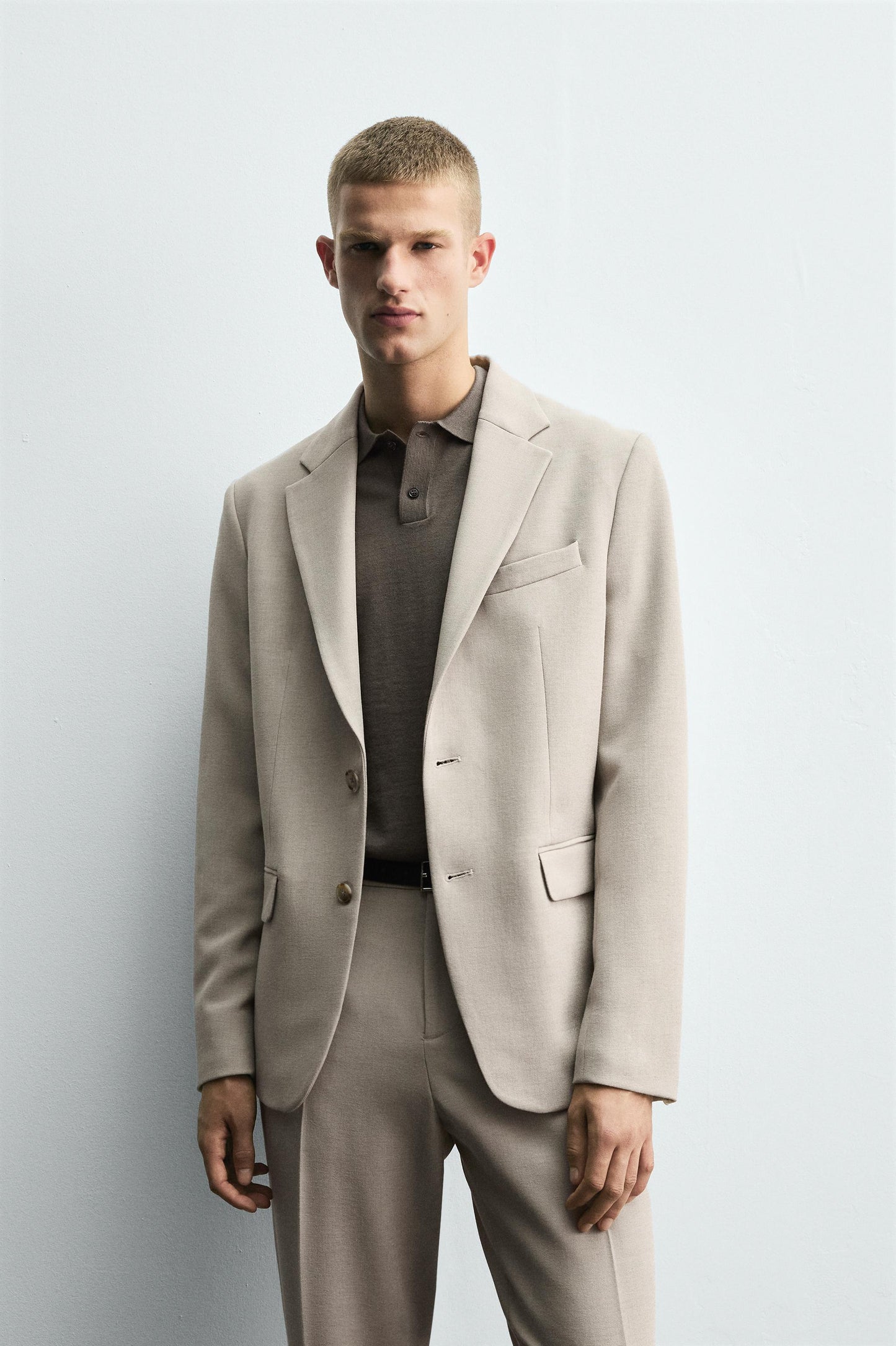 SLIM FIT SUIT BLAZER
