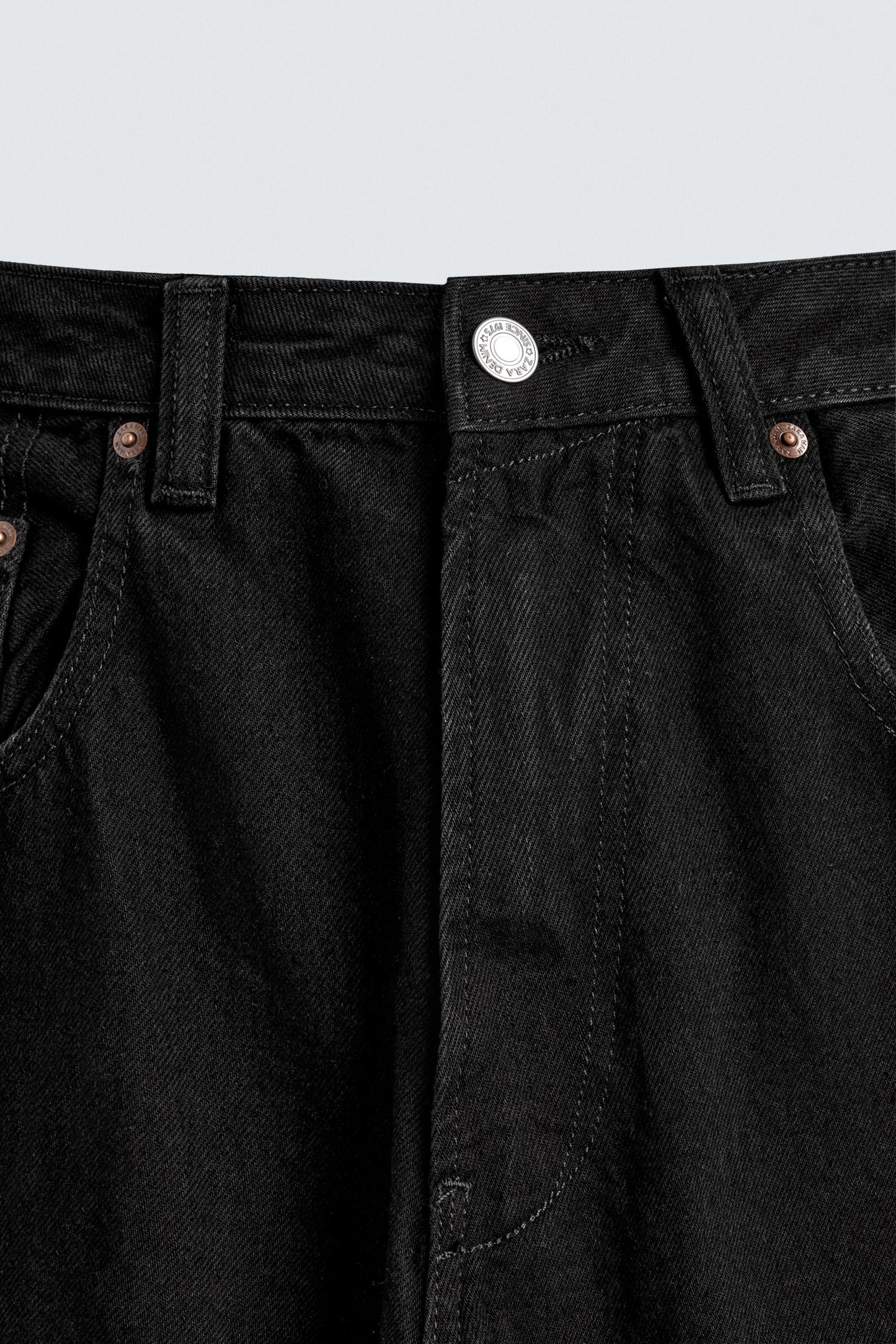 BAGGY FIT JEANS
