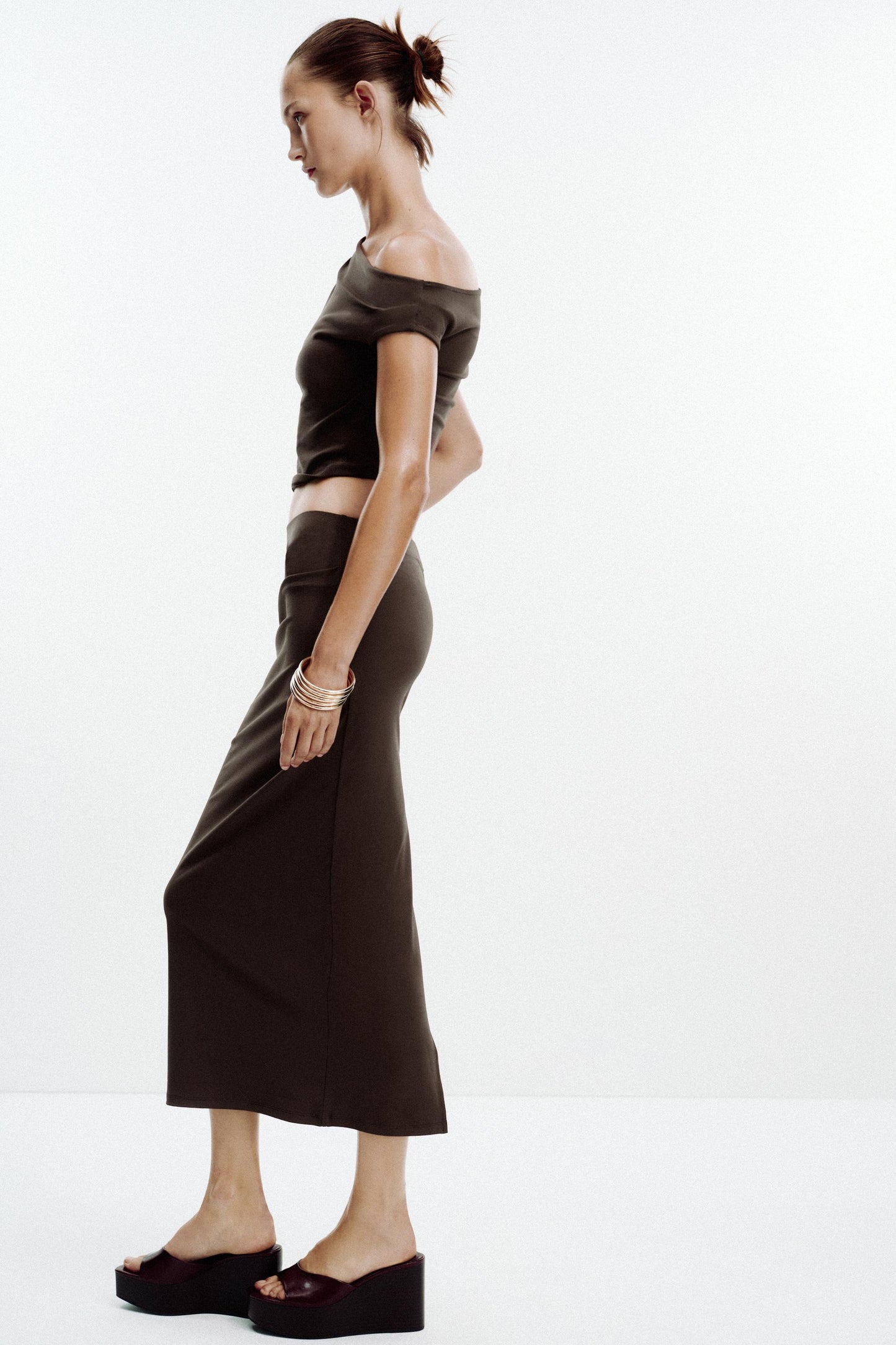 TEXTURED MIDI SKIRT