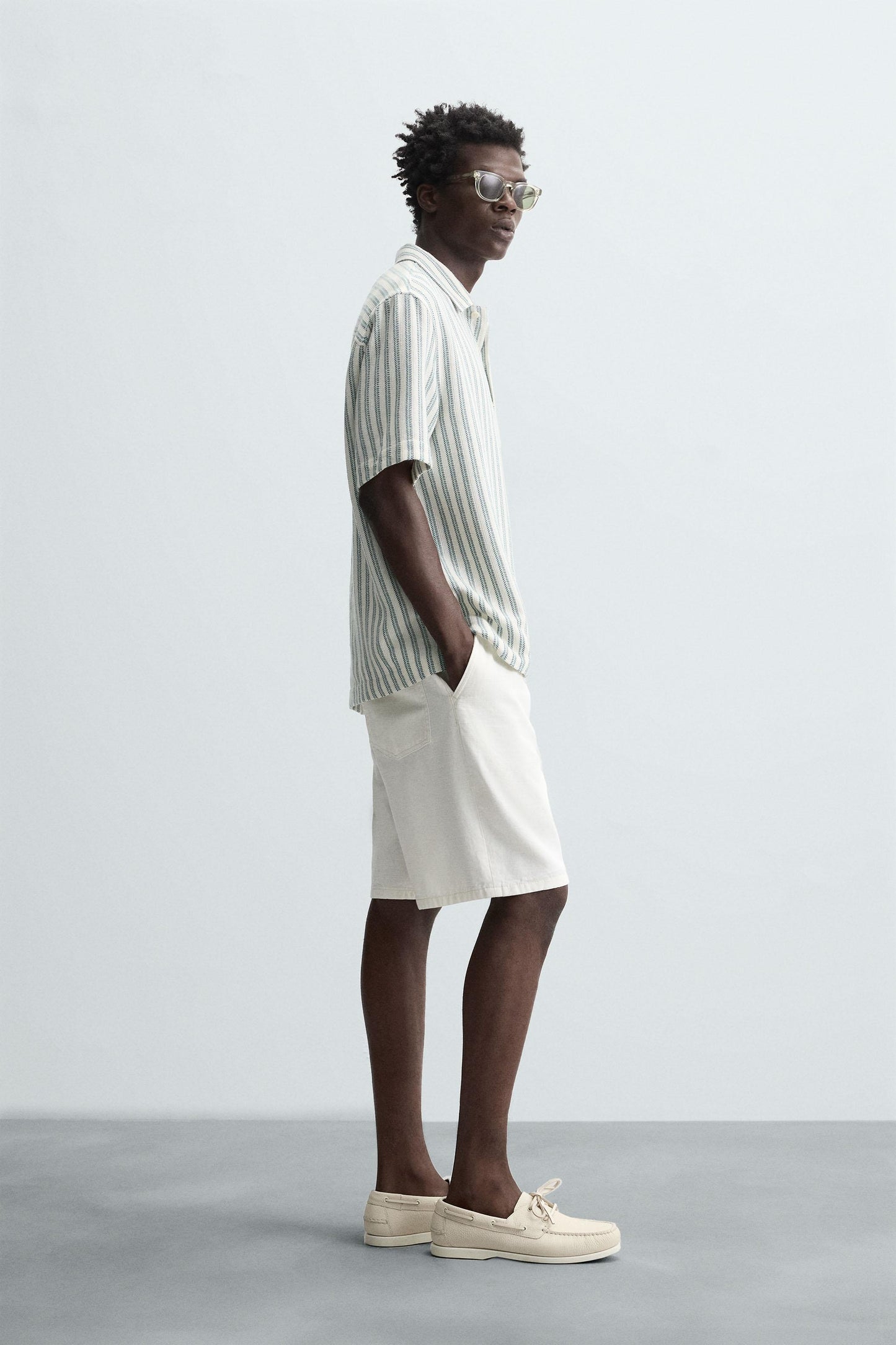 HERRINGBONE TEXTURED POLO SHIRT