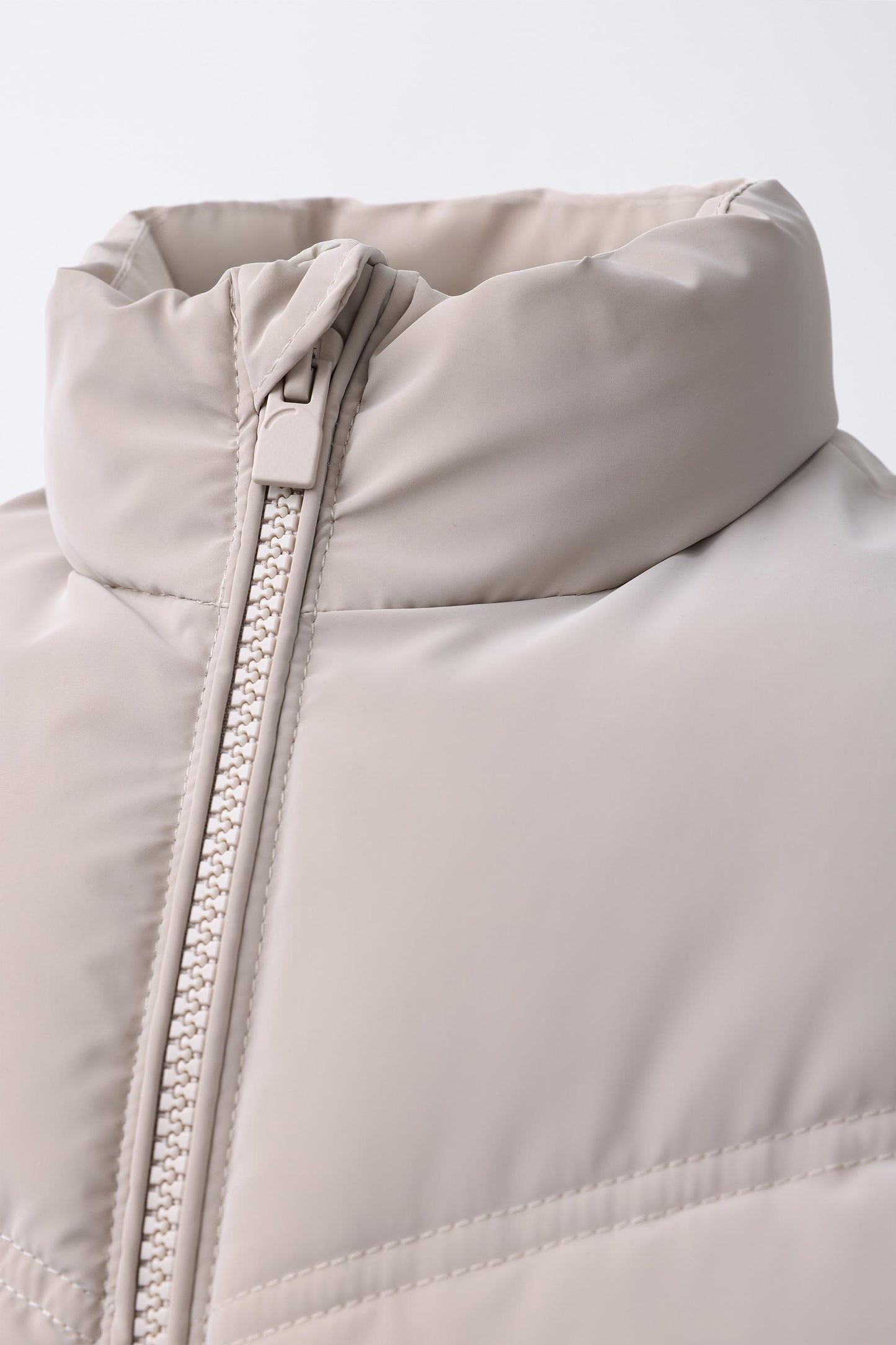 RUBBERIZED VEST