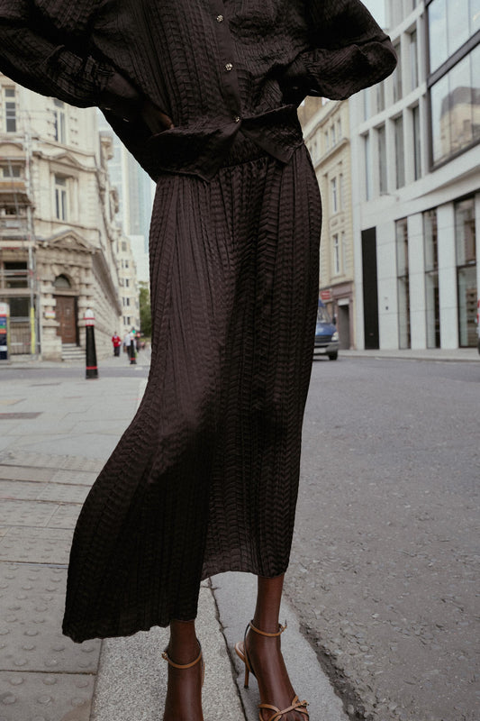 WRINKLED EFFECT SATIN SKIRT