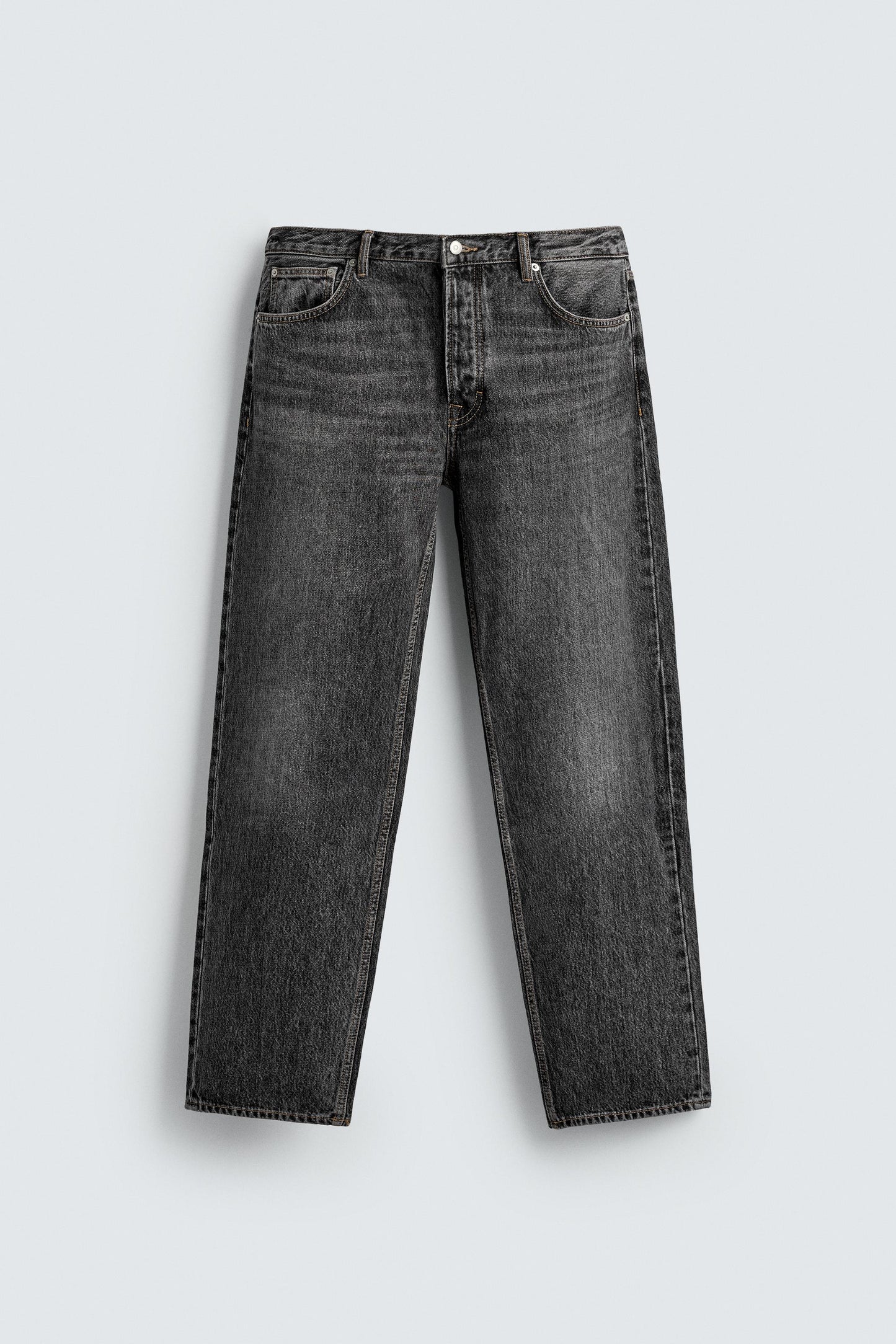STRAIGHT FIT JEANS