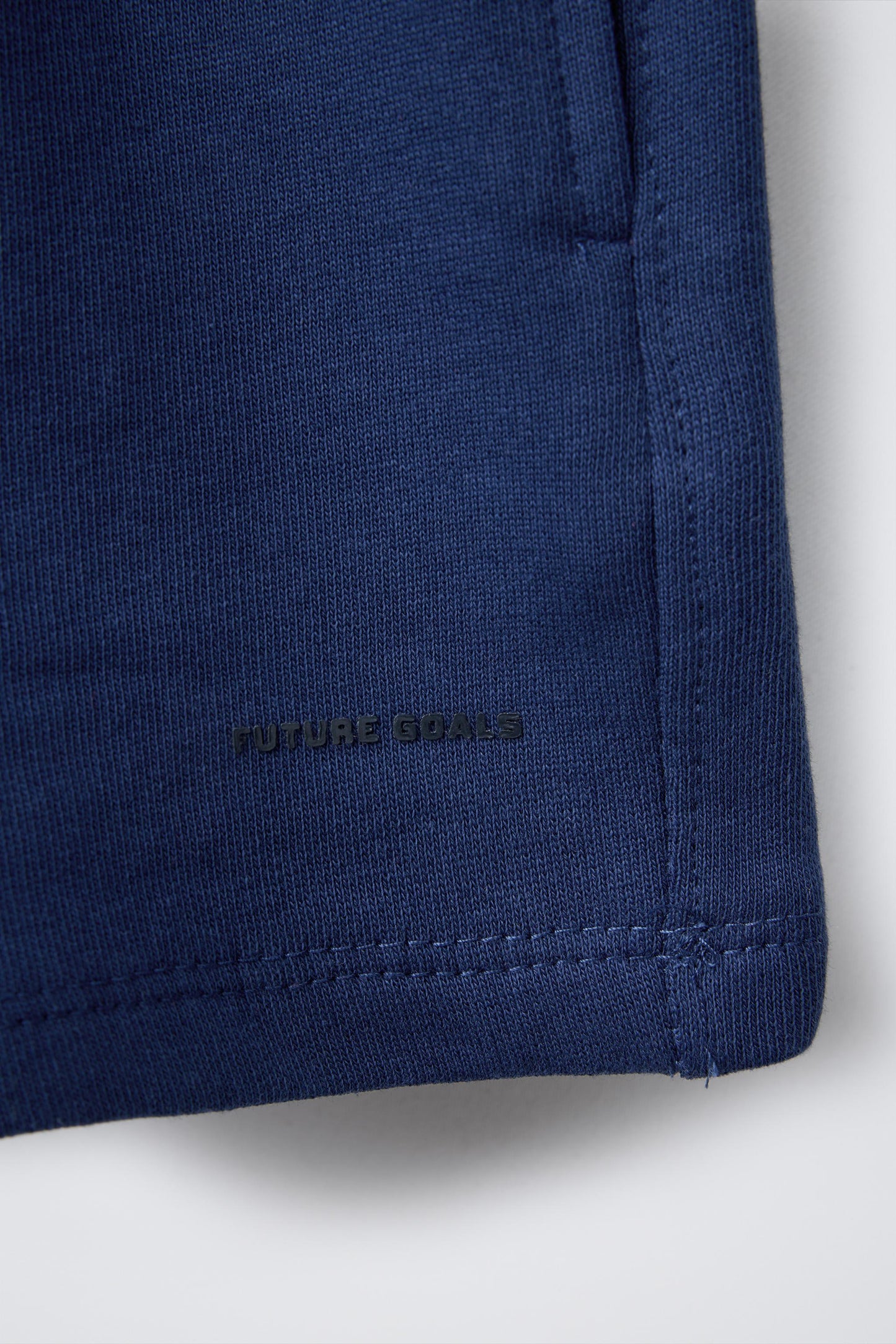 TEXT PLUSH SHORTS
