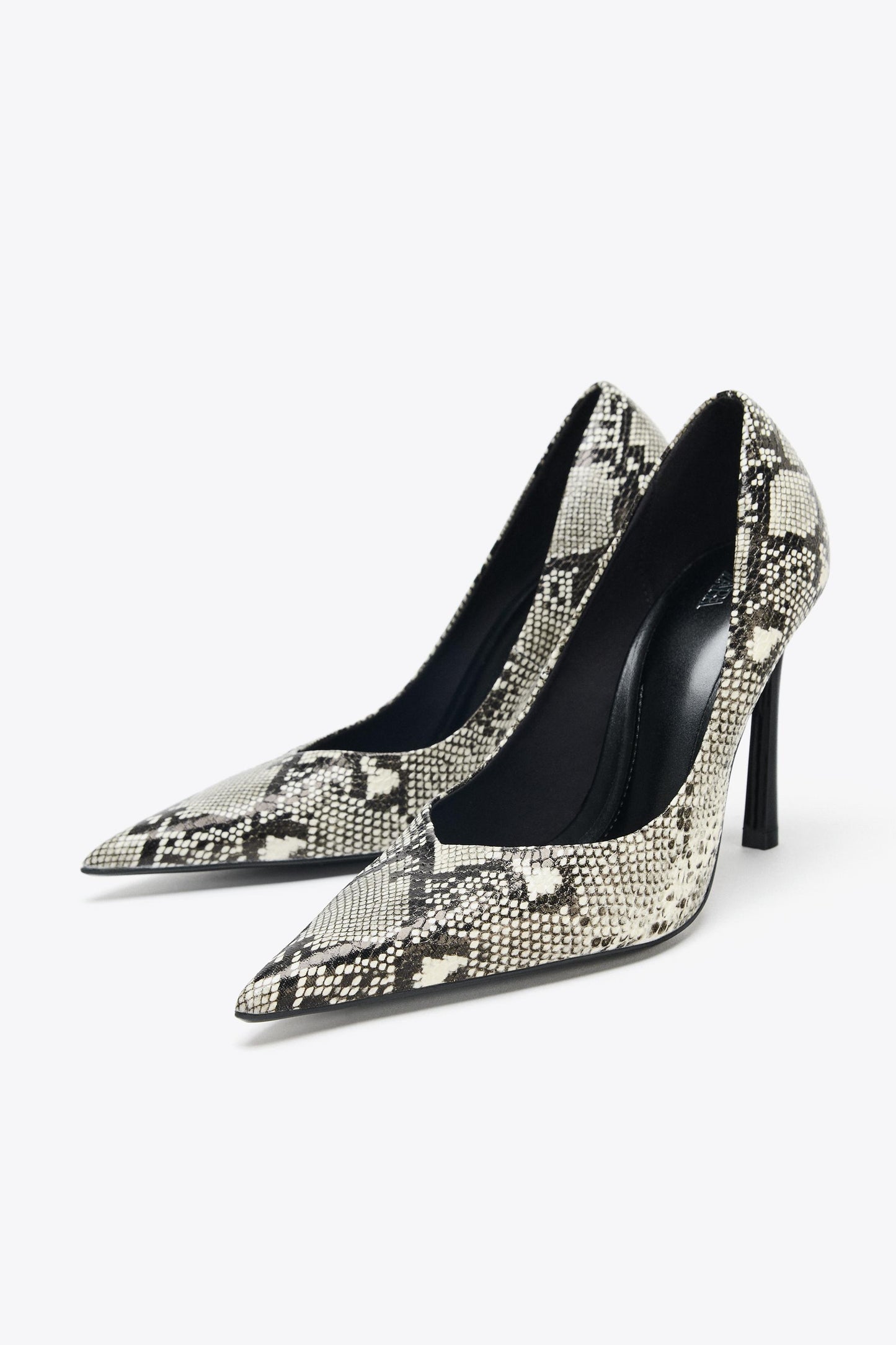 HIGH HEEL ANIMAL PRINT SHOES