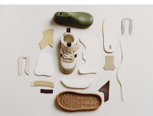 RETRO BAREFOOT SNEAKERS