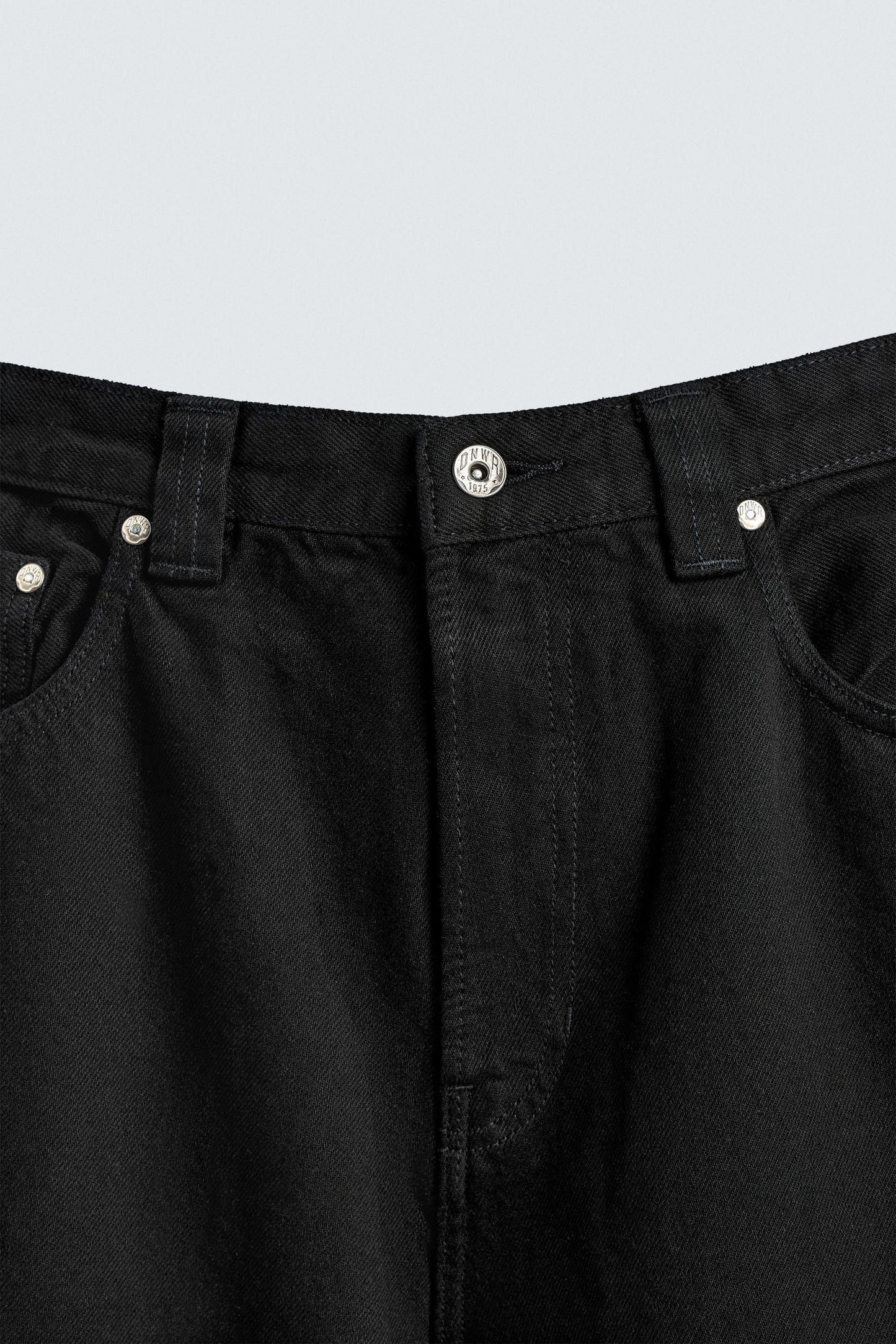 BALLOON FIT JEANS