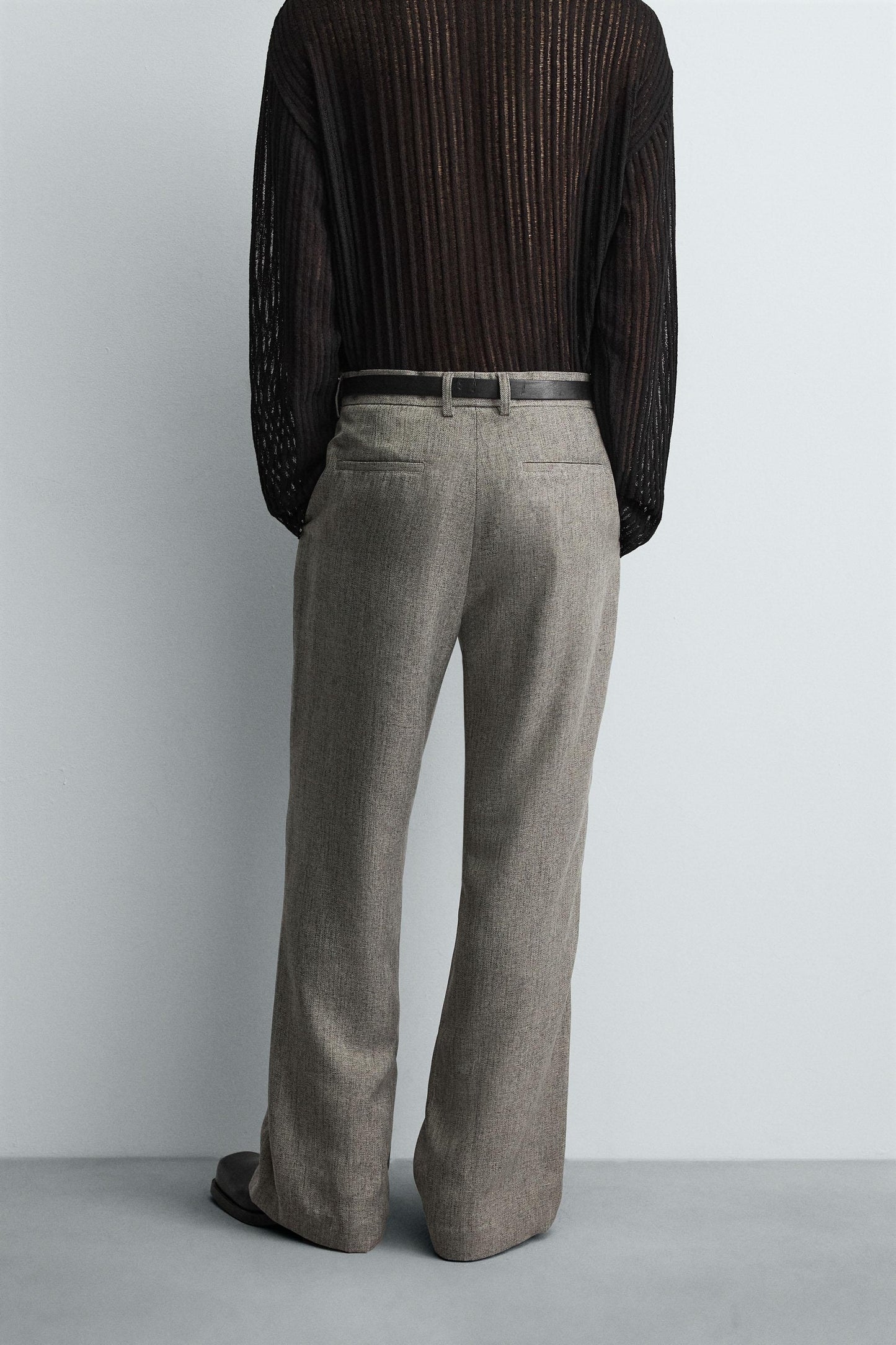 FLARE FIT STRUCTURED PANTS