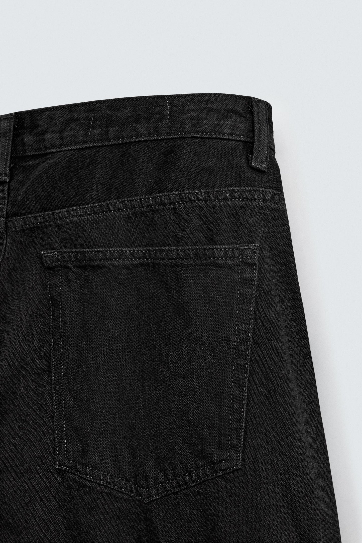 BAGGY FIT JEANS