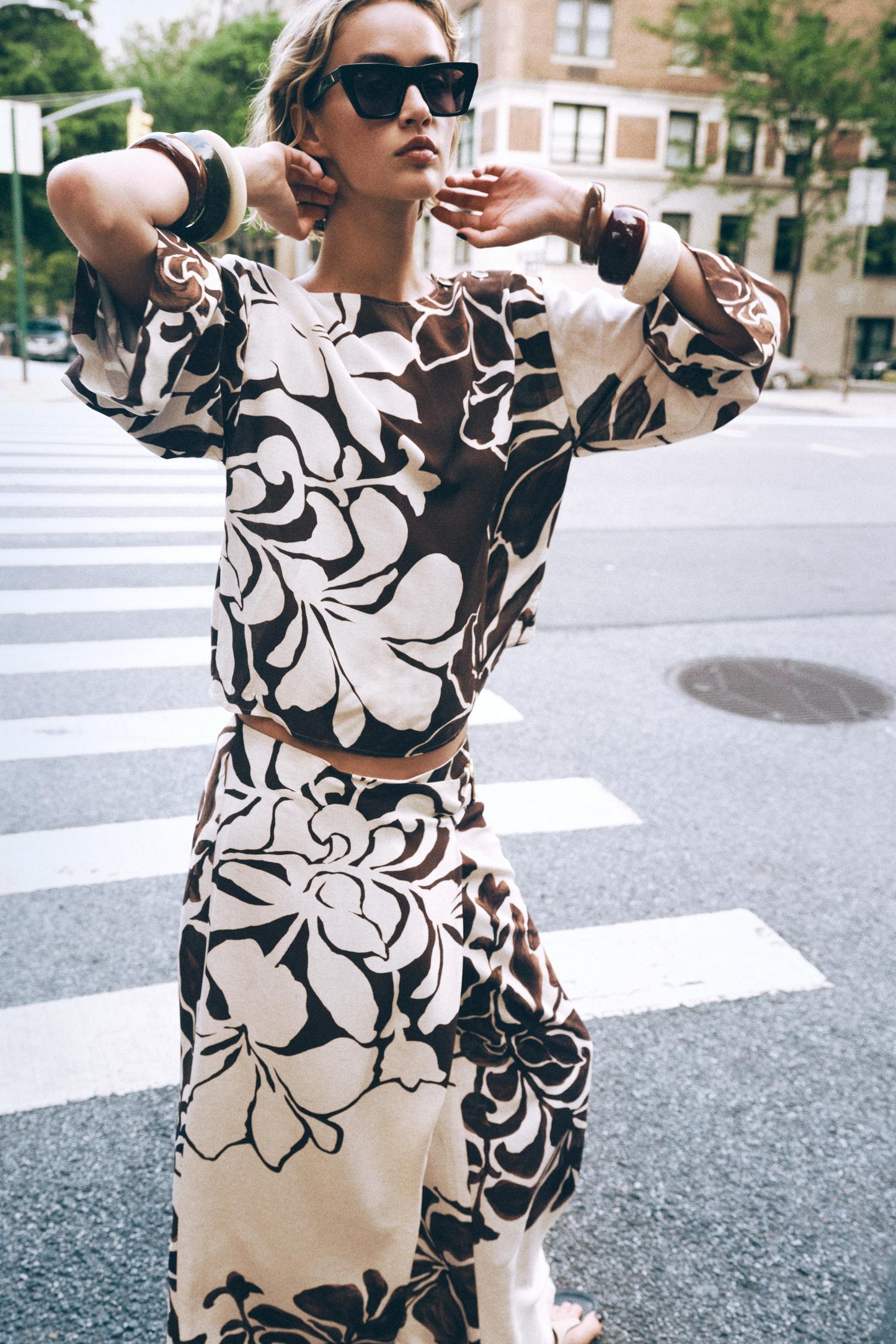FLORAL PRINT WRAP PANTS