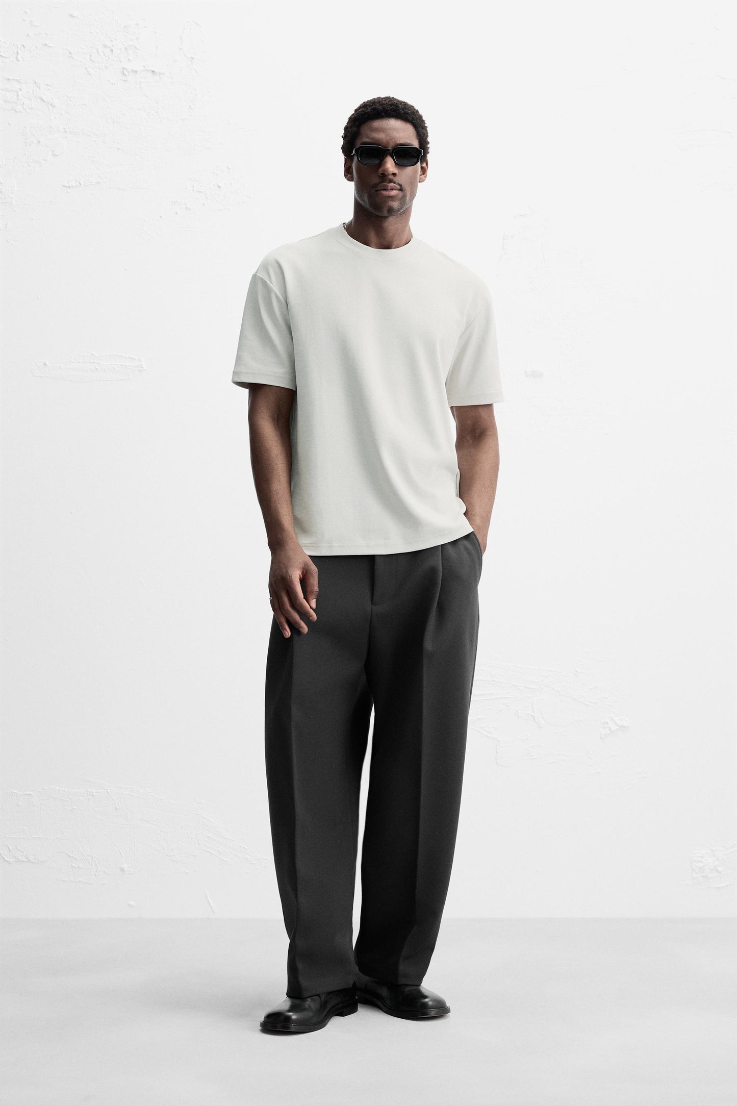 BASIC REGULAR FIT T-SHIRT