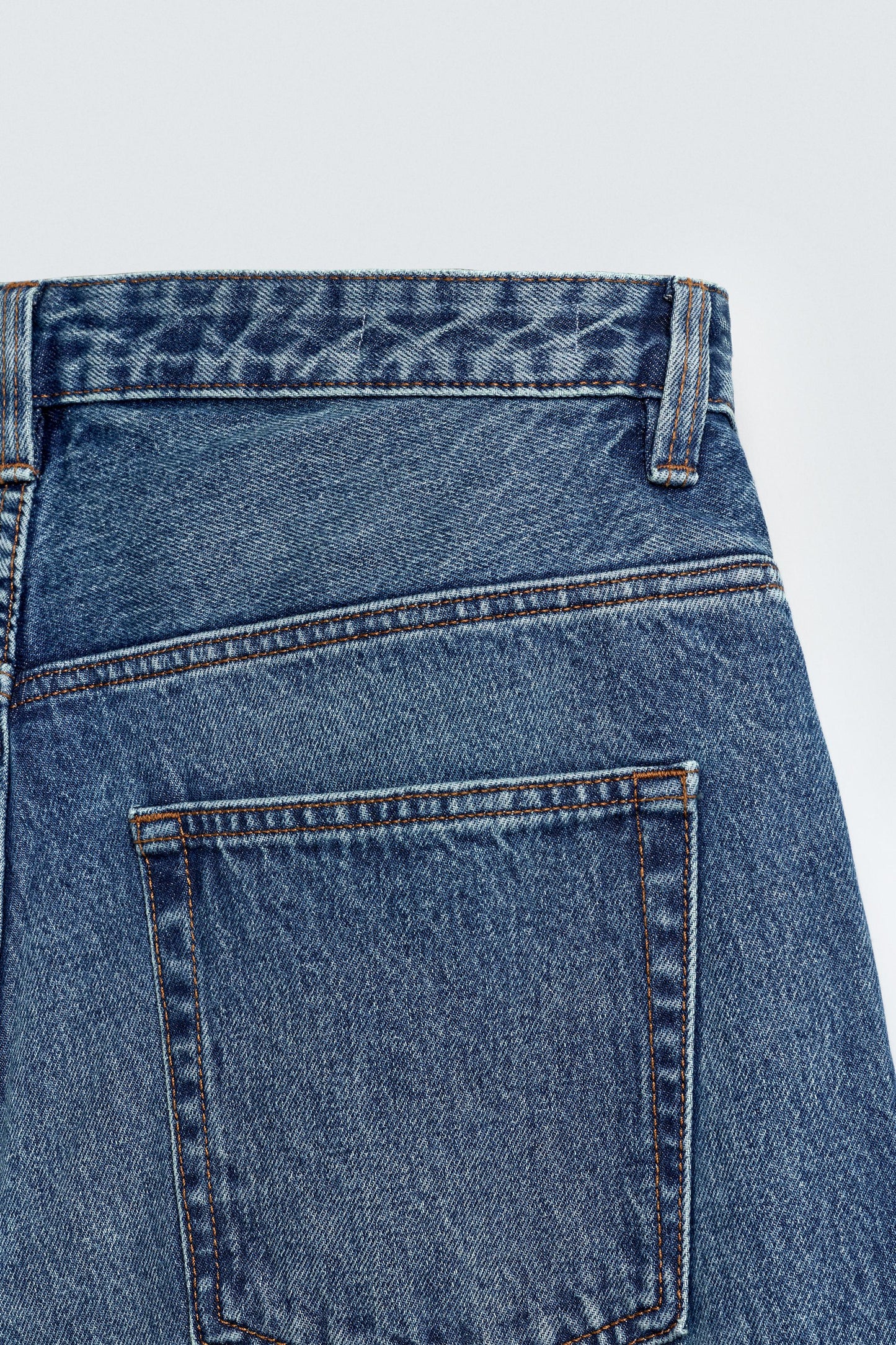 BALLOON FIT JEANS