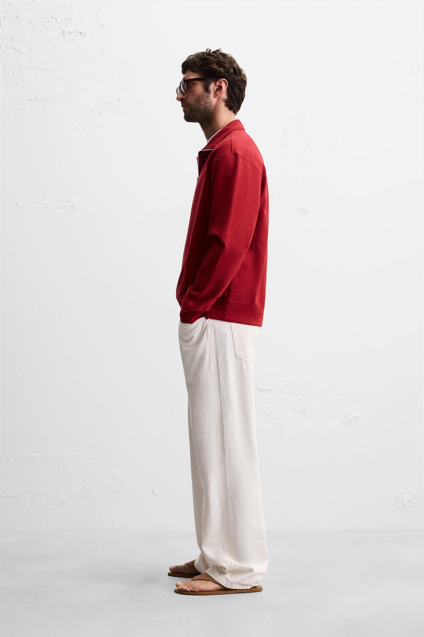 BASIC QUARTER-ZIP SWEATSHIRT