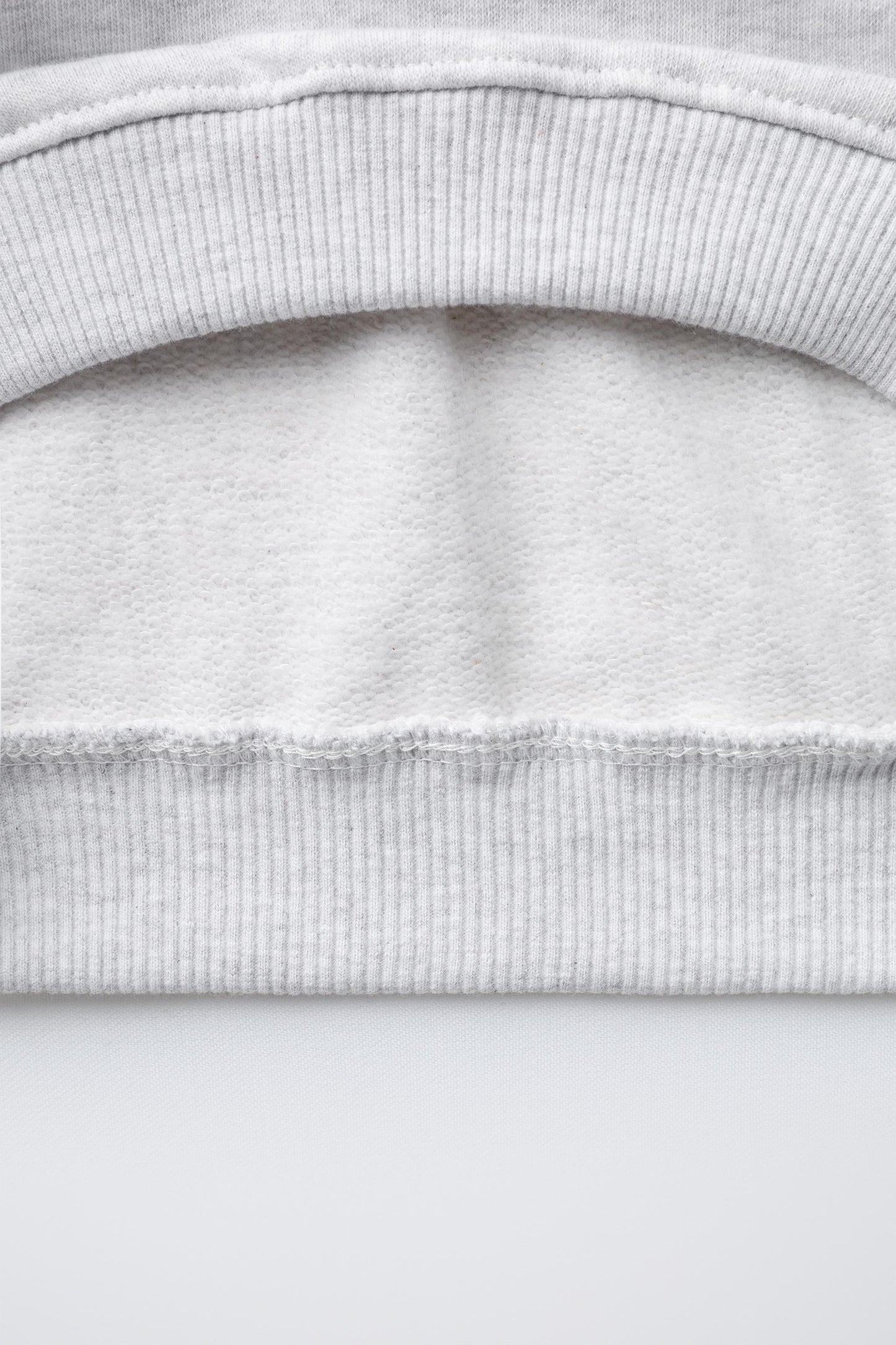 BASIC TEXT SWEATSHIRT
