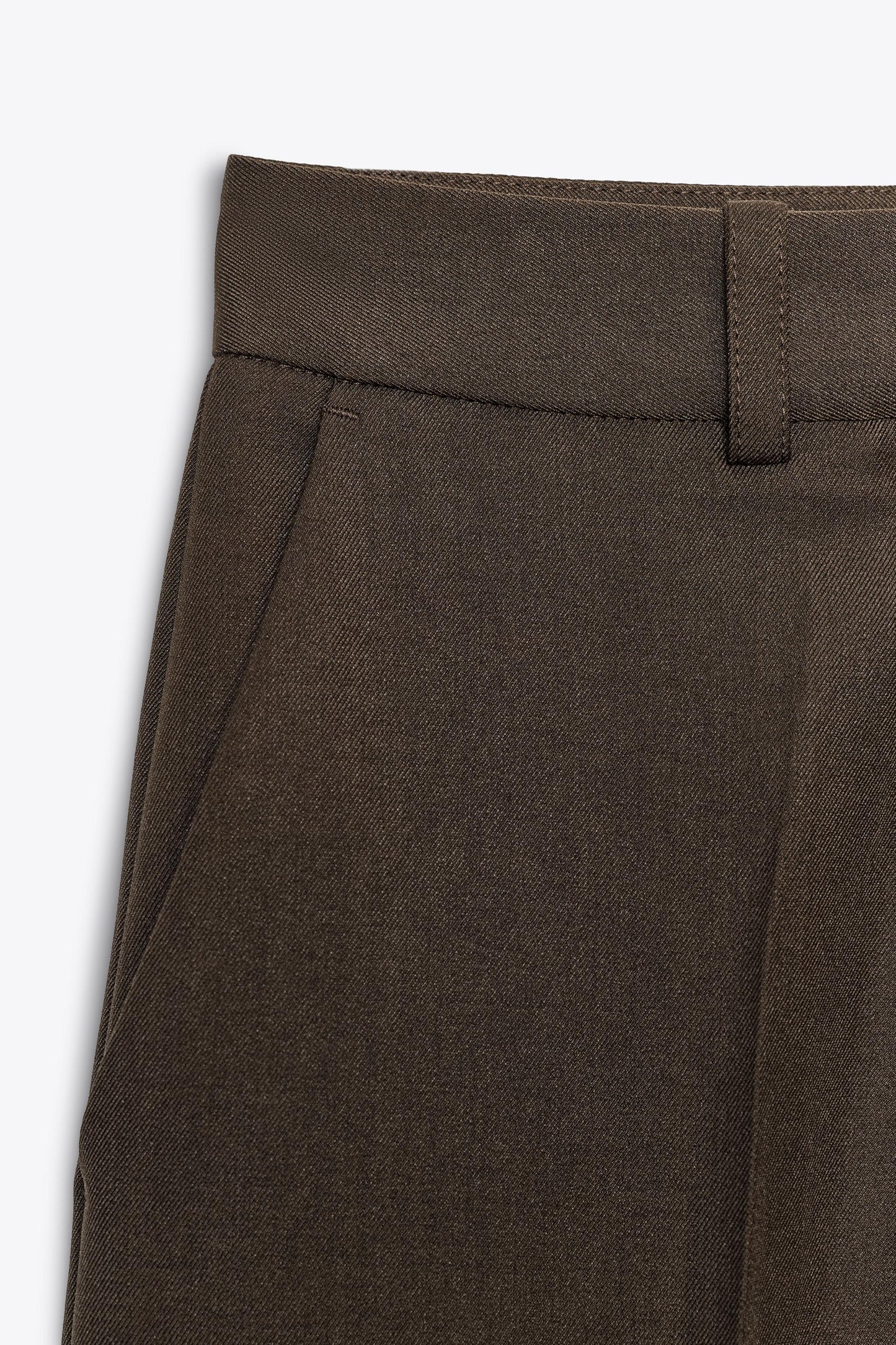HIGH-WAISTED STRAIGHT LEG PANTS