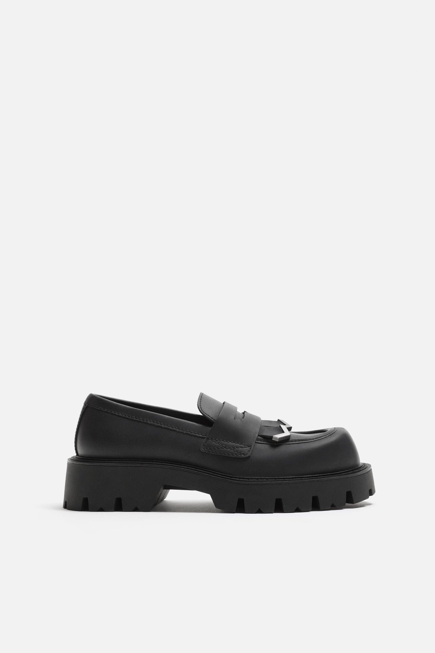 CHUNKY FRINGE LOAFERS
